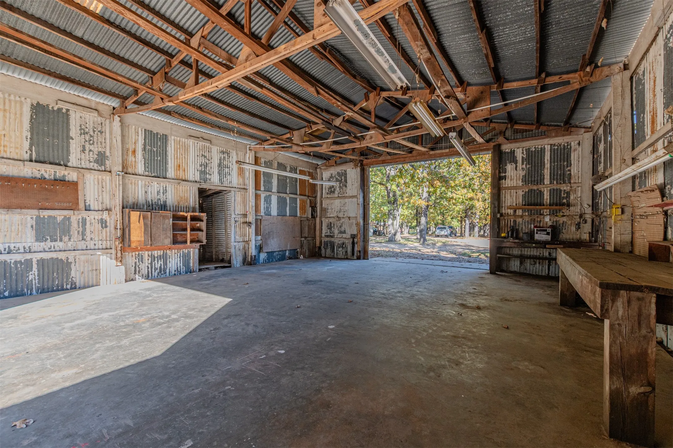Single Family Residence For Sale in Delta County , 776 County Road 1080, Cooper, Texas 75432, 3 Bedroom, 1 Bathroom, Garage spaces, 1,683 Sqft, built in 1973, mls#21267969, Real Estate Agent in Cooper, Homes For Sale in Delta county, Homes For Sale in Cooper, Realtor in Cooper Texas, Real Estate Brokerage Independent Realty Texas, Luminita Cordes Realtor