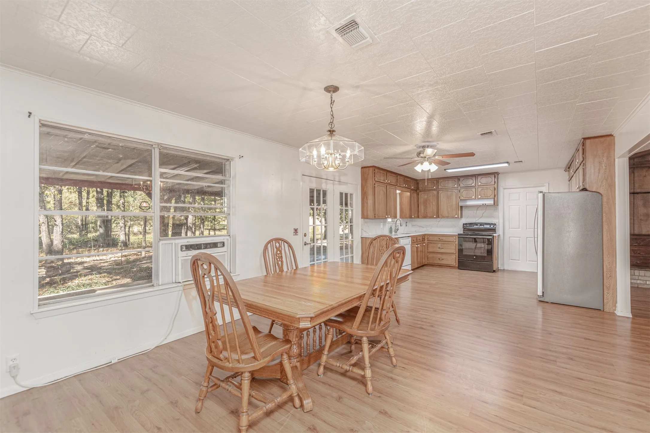 Single Family Residence For Sale in Delta County , 776 County Road 1080, Cooper, Texas 75432, 3 Bedroom, 1 Bathroom, Garage spaces, 1,683 Sqft, built in 1973, mls#21267969, Real Estate Agent in Cooper, Homes For Sale in Delta county, Homes For Sale in Cooper, Realtor in Cooper Texas, Real Estate Brokerage Independent Realty Texas, Luminita Cordes Realtor