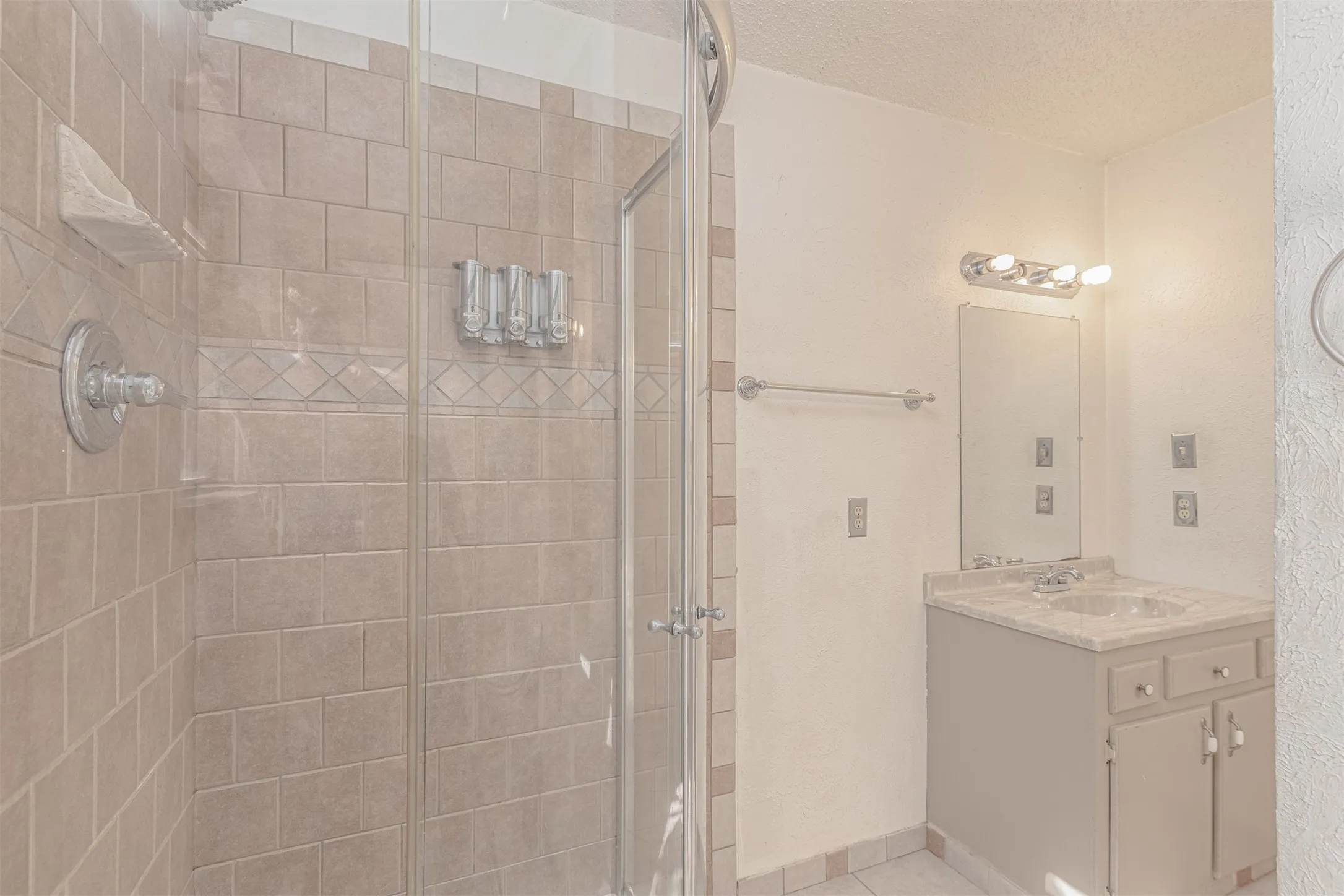Single Family Residence For Sale in Delta County , 776 County Road 1080, Cooper, Texas 75432, 3 Bedroom, 1 Bathroom, Garage spaces, 1,683 Sqft, built in 1973, mls#21267969, Real Estate Agent in Cooper, Homes For Sale in Delta county, Homes For Sale in Cooper, Realtor in Cooper Texas, Real Estate Brokerage Independent Realty Texas, Luminita Cordes Realtor