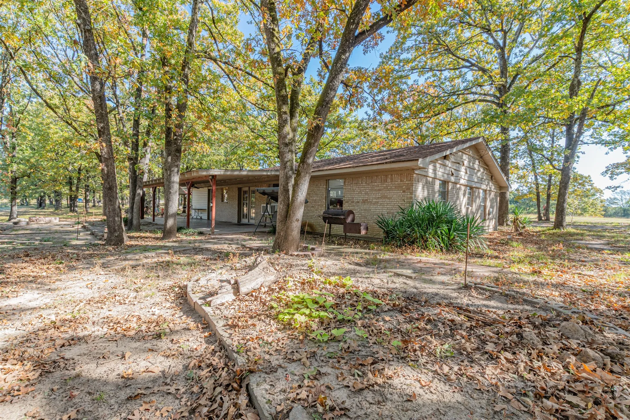 Single Family Residence For Sale in Delta County , 776 County Road 1080, Cooper, Texas 75432, 3 Bedroom, 1 Bathroom, Garage spaces, 1,683 Sqft, built in 1973, mls#21267969, Real Estate Agent in Cooper, Homes For Sale in Delta county, Homes For Sale in Cooper, Realtor in Cooper Texas, Real Estate Brokerage Independent Realty Texas, Luminita Cordes Realtor
