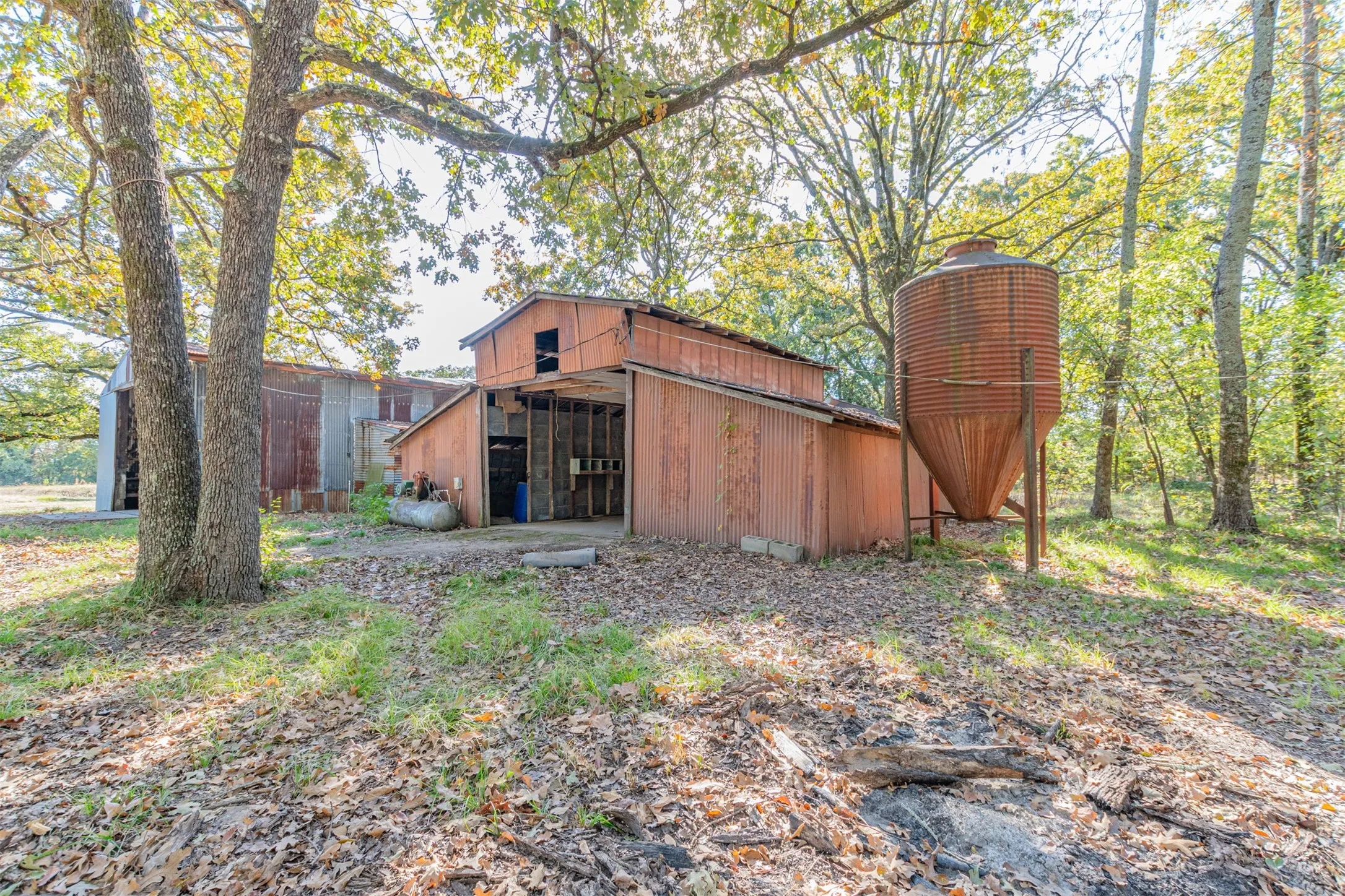 Single Family Residence For Sale in Delta County , 776 County Road 1080, Cooper, Texas 75432, 3 Bedroom, 1 Bathroom, Garage spaces, 1,683 Sqft, built in 1973, mls#21267969, Real Estate Agent in Cooper, Homes For Sale in Delta county, Homes For Sale in Cooper, Realtor in Cooper Texas, Real Estate Brokerage Independent Realty Texas, Luminita Cordes Realtor
