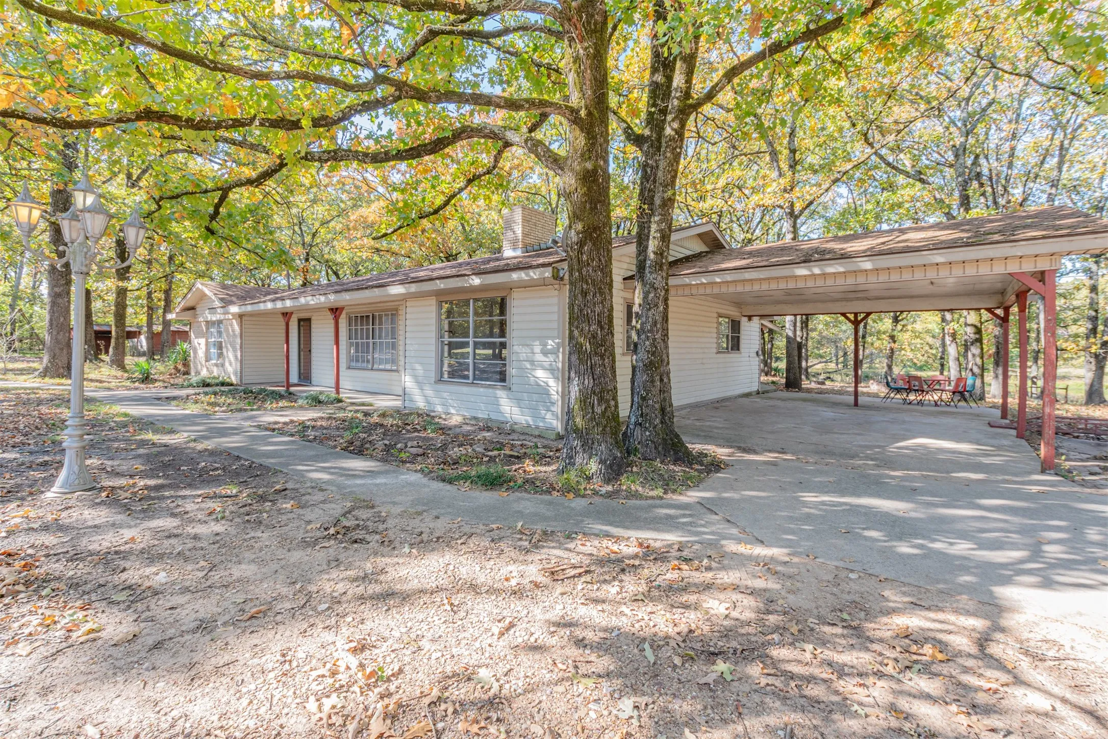 Single Family Residence For Sale in Delta County , 776 County Road 1080, Cooper, Texas 75432, 3 Bedroom, 1 Bathroom, Garage spaces, 1,683 Sqft, built in 1973, mls#21267969, Real Estate Agent in Cooper, Homes For Sale in Delta county, Homes For Sale in Cooper, Realtor in Cooper Texas, Real Estate Brokerage Independent Realty Texas, Luminita Cordes Realtor