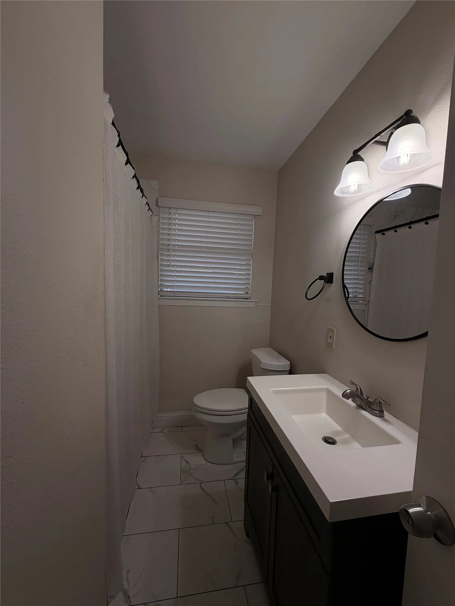 Single Family Residence For Rent in Dallas County , 9605 Kittyhawk Lane, Dallas, Texas 75217, 3 Bedrooms, 2 Bathrooms, 1 Garage spaces, 1,019 Sqft, built in 1961, Price $2,200, mls#21267963, Real Estate Agent in Dallas, Homes For Rent in Dallas county, Homes For Rent in Dallas, Realtor in Dallas Texas, Real Estate Brokerage Independent Realty Texas, Luminita Cordes Realtor