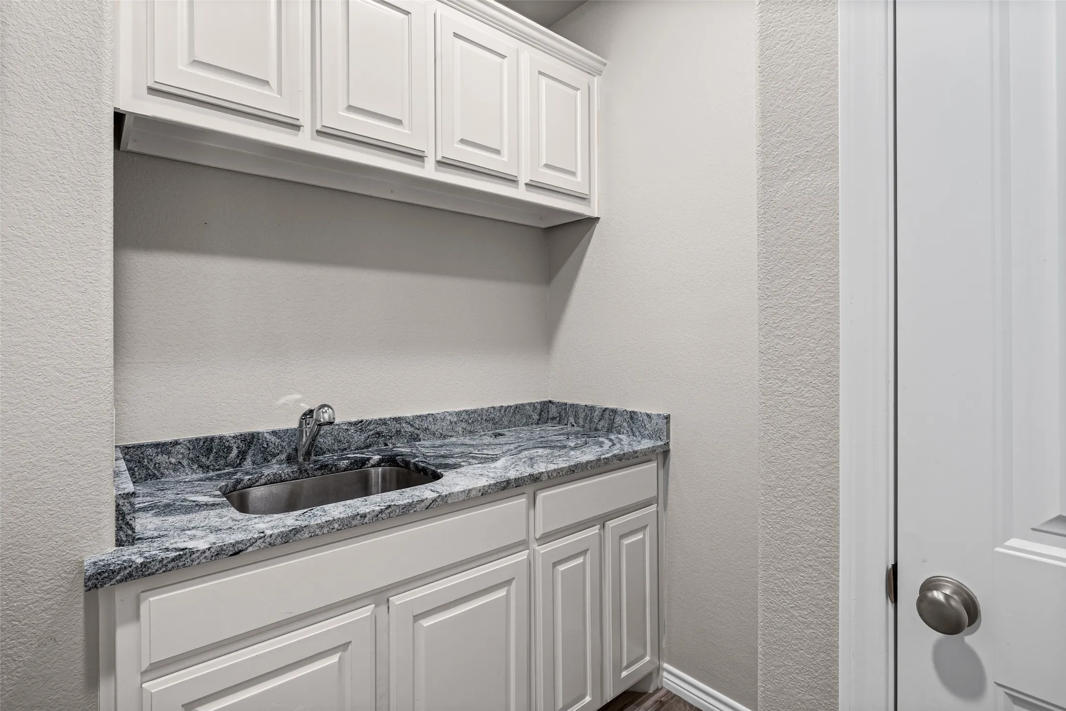 Single Family Residence For Sale in Hood County , 6620 Pinehurst Drive, Granbury, Texas 76049, 4 Bedroom, 2 Bathroom, 2 Garage spaces, 2,063 Sqft, built in 2021, mls#21267925, Real Estate Agent in Granbury, Homes For Sale in Hood county, Homes For Sale in Granbury, Realtor in Granbury Texas, Real Estate Brokerage Independent Realty Texas, Luminita Cordes Realtor
