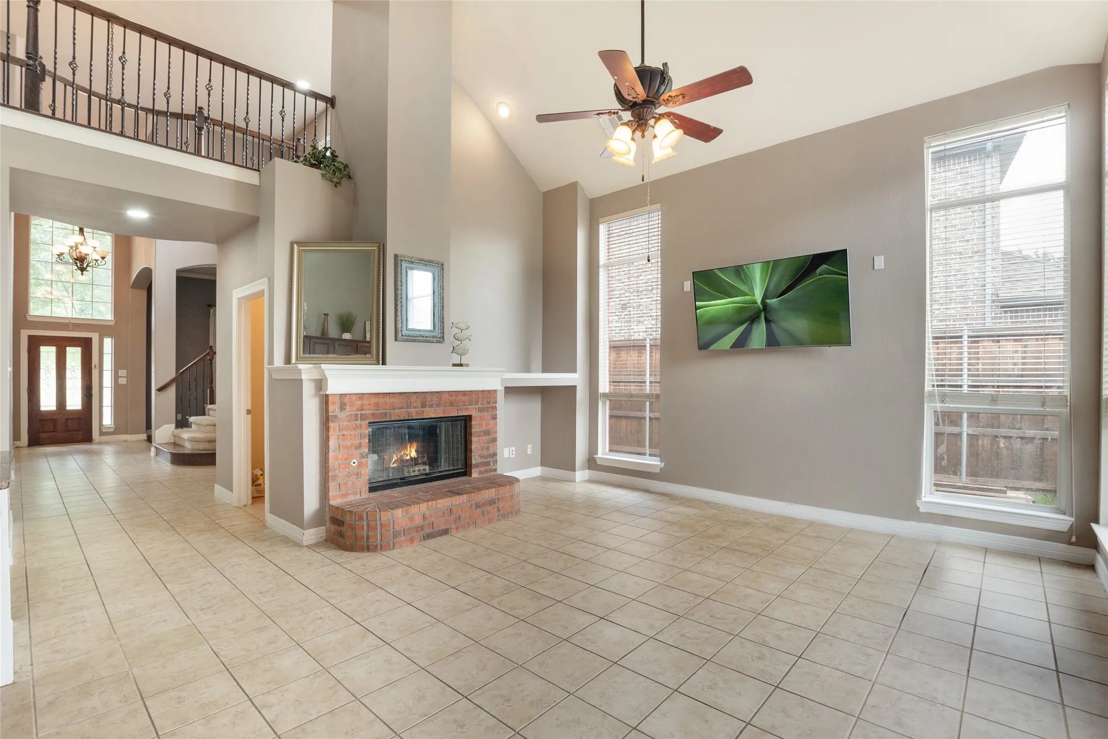 Single Family Residence For Sale in Denton County , 11202 Monarch Drive, Frisco, Texas 75033, 4 Bedroom, 3 Bathroom, 2 Garage spaces, 3,074 Sqft, built in 2005, mls#21265882, Real Estate Agent in Frisco, Homes For Sale in Denton county, Homes For Sale in Frisco, Realtor in Frisco Texas, Real Estate Brokerage Independent Realty Texas, Luminita Cordes Realtor