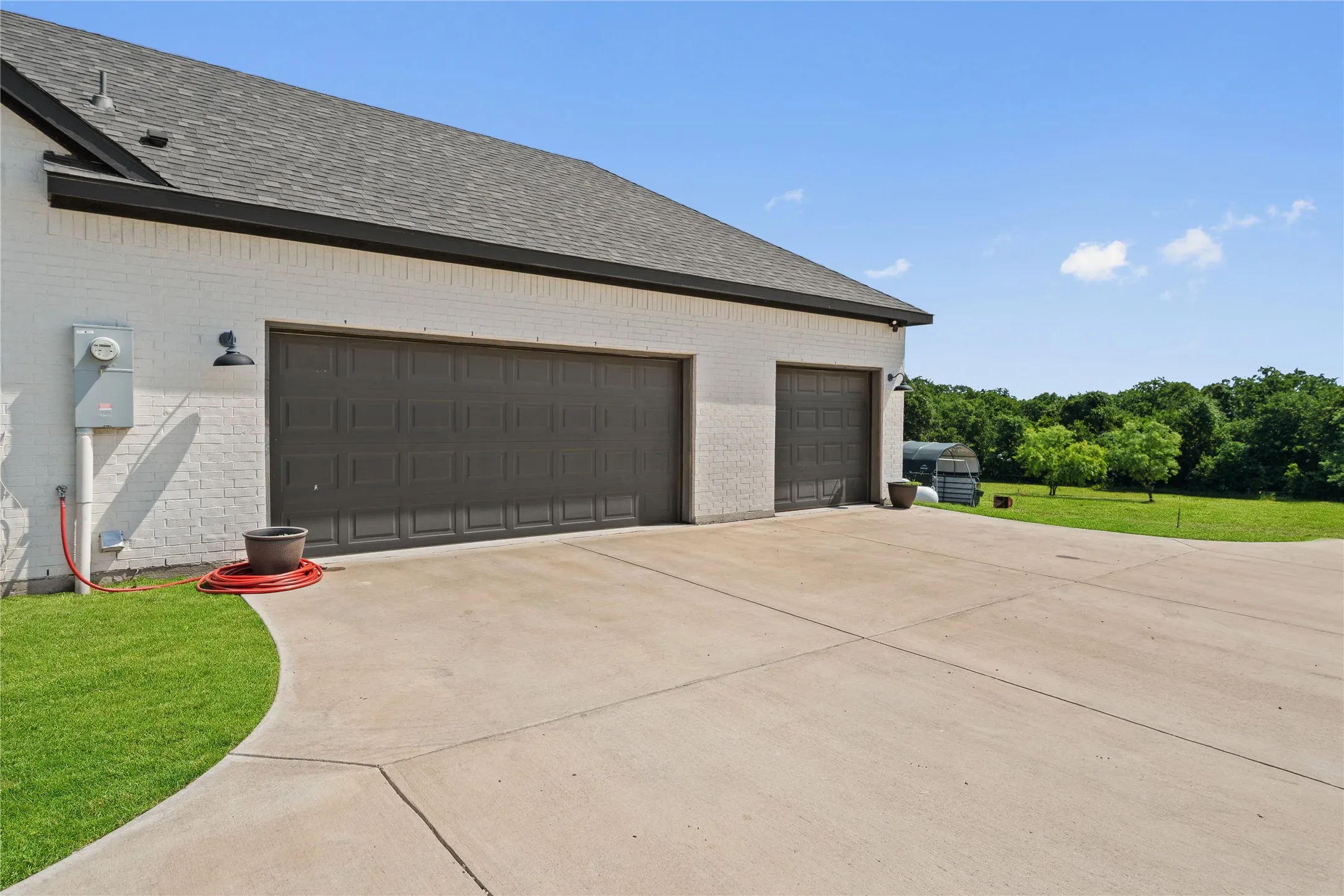 Single Family Residence For Sale in Parker County , 400 Adell Circle, Weatherford, Texas 76088, 4 Bedroom, 3 Bathroom, 3 Garage spaces, 2,482 Sqft, built in 2021, mls#21267670, Real Estate Agent in Weatherford, Homes For Sale in Parker county, Homes For Sale in Weatherford, Realtor in Weatherford Texas, Real Estate Brokerage Independent Realty Texas, Luminita Cordes Realtor