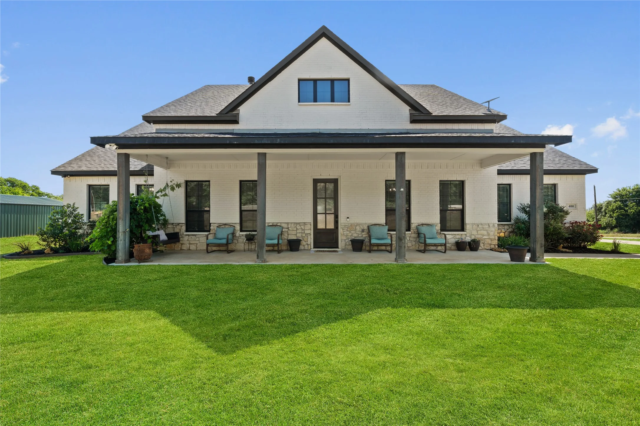 Single Family Residence For Sale in Parker County , 400 Adell Circle, Weatherford, Texas 76088, 4 Bedroom, 3 Bathroom, 3 Garage spaces, 2,482 Sqft, built in 2021, mls#21267670, Real Estate Agent in Weatherford, Homes For Sale in Parker county, Homes For Sale in Weatherford, Realtor in Weatherford Texas, Real Estate Brokerage Independent Realty Texas, Luminita Cordes Realtor