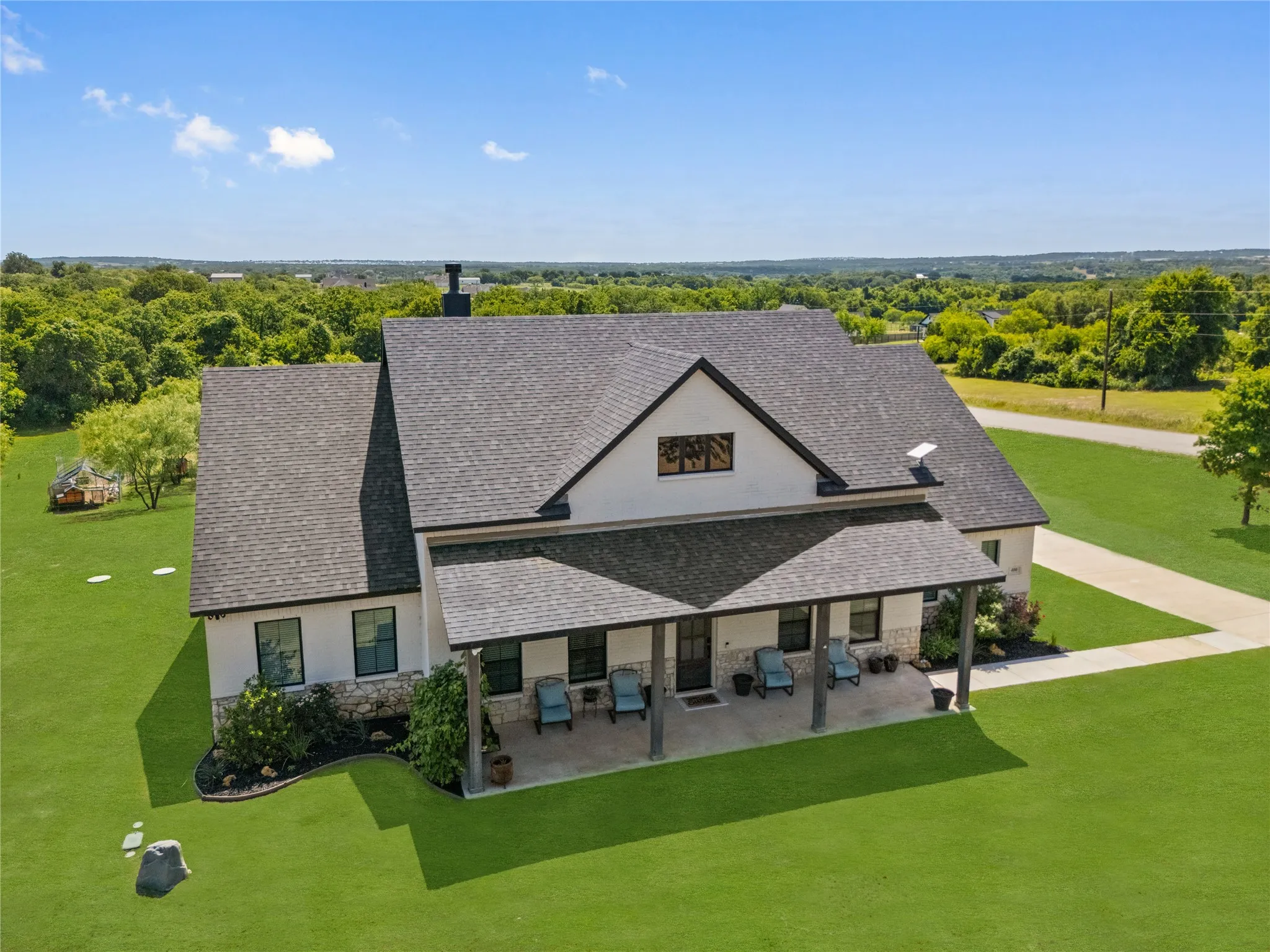 Single Family Residence For Sale in Parker County , 400 Adell Circle, Weatherford, Texas 76088, 4 Bedroom, 3 Bathroom, 3 Garage spaces, 2,482 Sqft, built in 2021, mls#21267670, Real Estate Agent in Weatherford, Homes For Sale in Parker county, Homes For Sale in Weatherford, Realtor in Weatherford Texas, Real Estate Brokerage Independent Realty Texas, Luminita Cordes Realtor