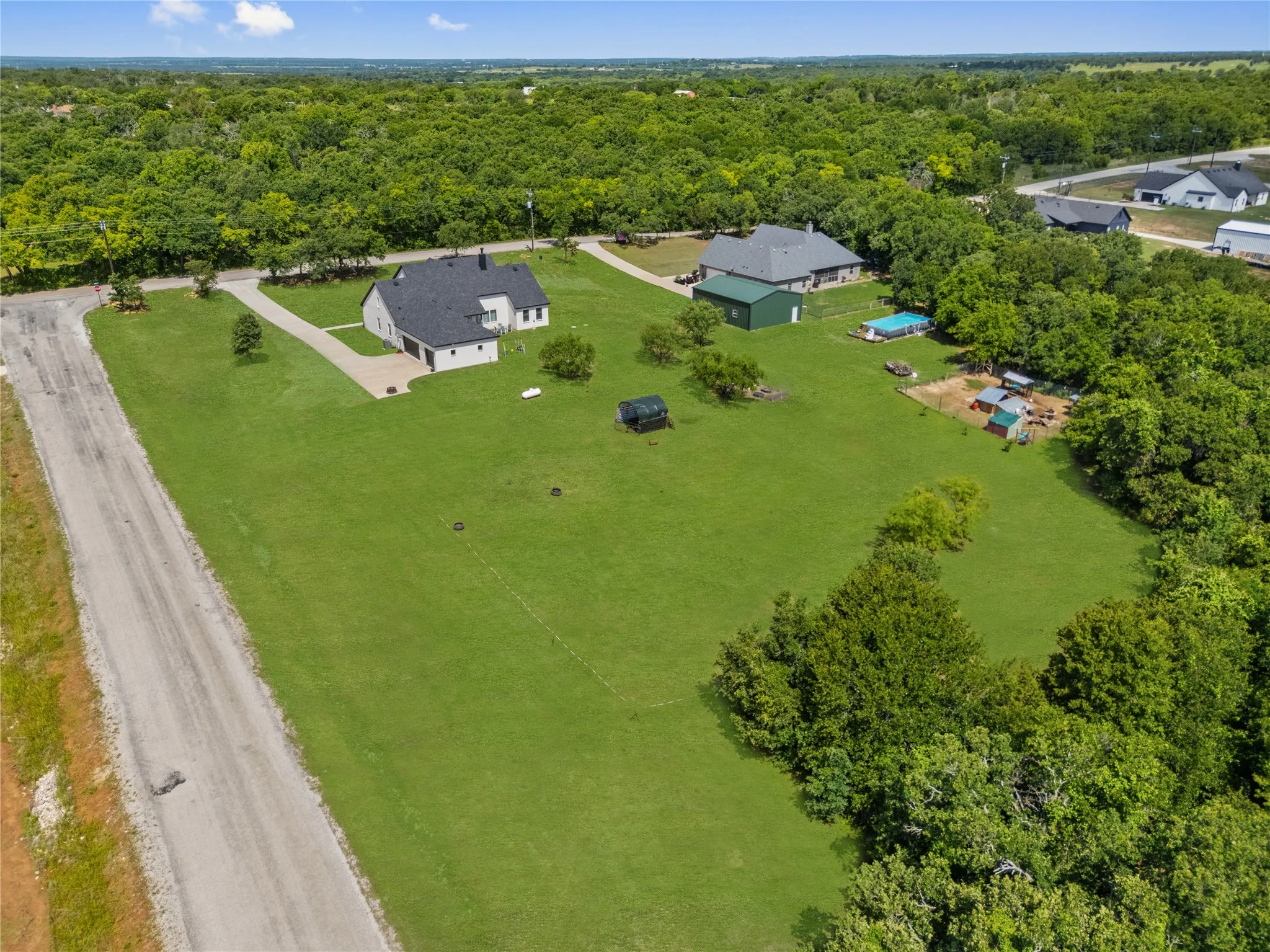 Single Family Residence For Sale in Parker County , 400 Adell Circle, Weatherford, Texas 76088, 4 Bedroom, 3 Bathroom, 3 Garage spaces, 2,482 Sqft, built in 2021, mls#21267670, Real Estate Agent in Weatherford, Homes For Sale in Parker county, Homes For Sale in Weatherford, Realtor in Weatherford Texas, Real Estate Brokerage Independent Realty Texas, Luminita Cordes Realtor