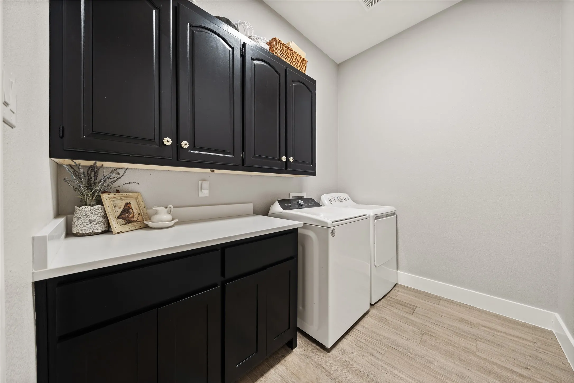 Single Family Residence For Sale in Parker County , 400 Adell Circle, Weatherford, Texas 76088, 4 Bedroom, 3 Bathroom, 3 Garage spaces, 2,482 Sqft, built in 2021, mls#21267670, Real Estate Agent in Weatherford, Homes For Sale in Parker county, Homes For Sale in Weatherford, Realtor in Weatherford Texas, Real Estate Brokerage Independent Realty Texas, Luminita Cordes Realtor