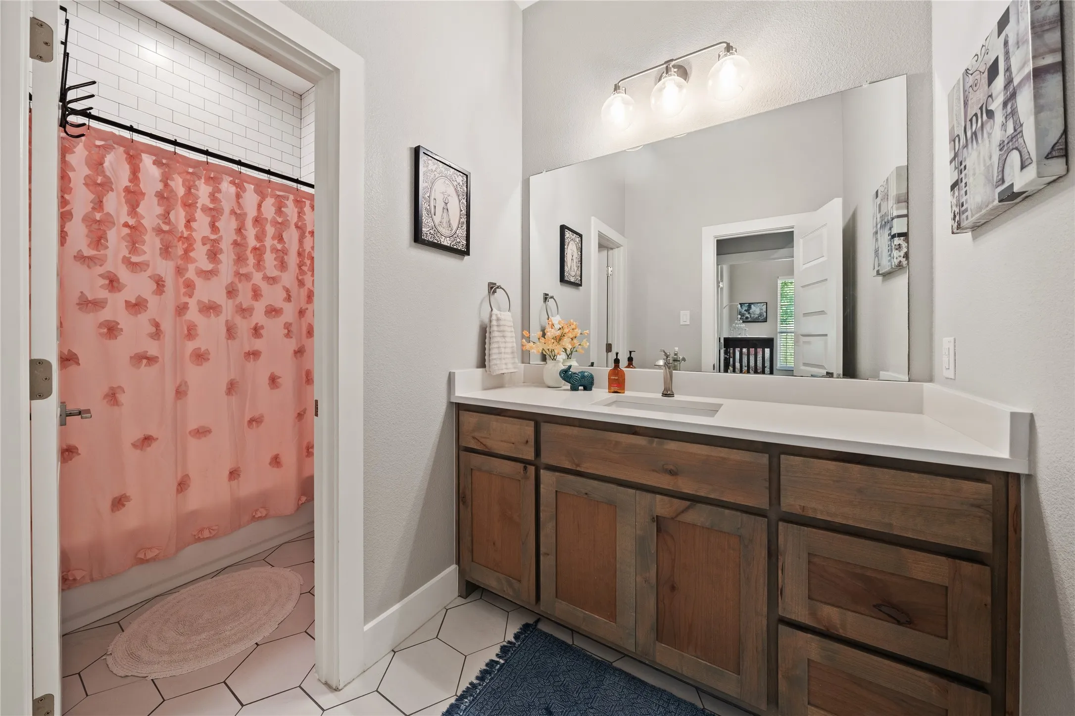 Single Family Residence For Sale in Parker County , 400 Adell Circle, Weatherford, Texas 76088, 4 Bedroom, 3 Bathroom, 3 Garage spaces, 2,482 Sqft, built in 2021, mls#21267670, Real Estate Agent in Weatherford, Homes For Sale in Parker county, Homes For Sale in Weatherford, Realtor in Weatherford Texas, Real Estate Brokerage Independent Realty Texas, Luminita Cordes Realtor