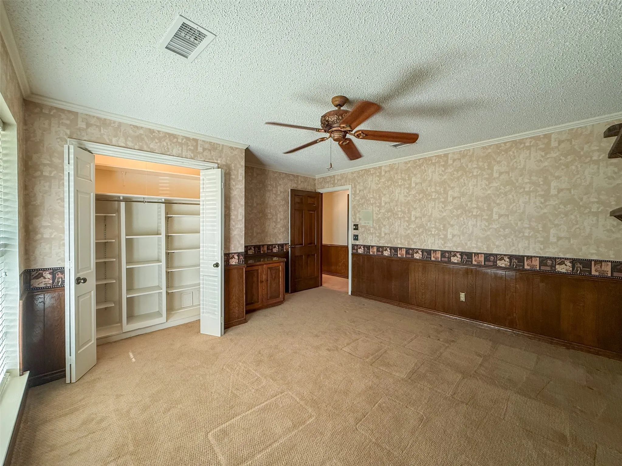Single Family Residence For Sale in Denton County , 13001 Stonebridge Road, Argyle, Texas 76226, 5 Bedroom, 6 Bathroom, 3 Garage spaces, 4,437 Sqft, built in 1974, mls#21267488, Real Estate Agent in Argyle, Homes For Sale in Denton county, Homes For Sale in Argyle, Realtor in Argyle Texas, Real Estate Brokerage Independent Realty Texas, Luminita Cordes Realtor