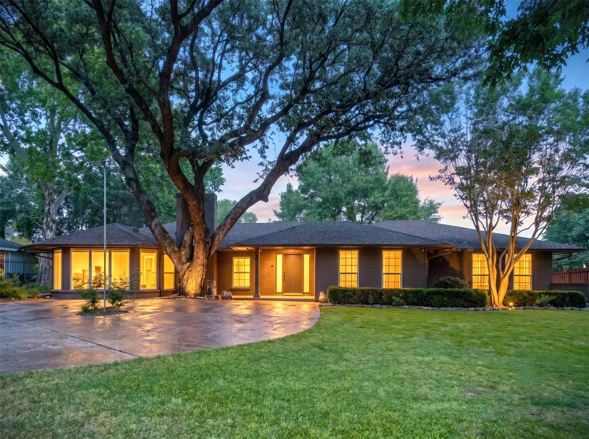 Single Family Residence For Sale