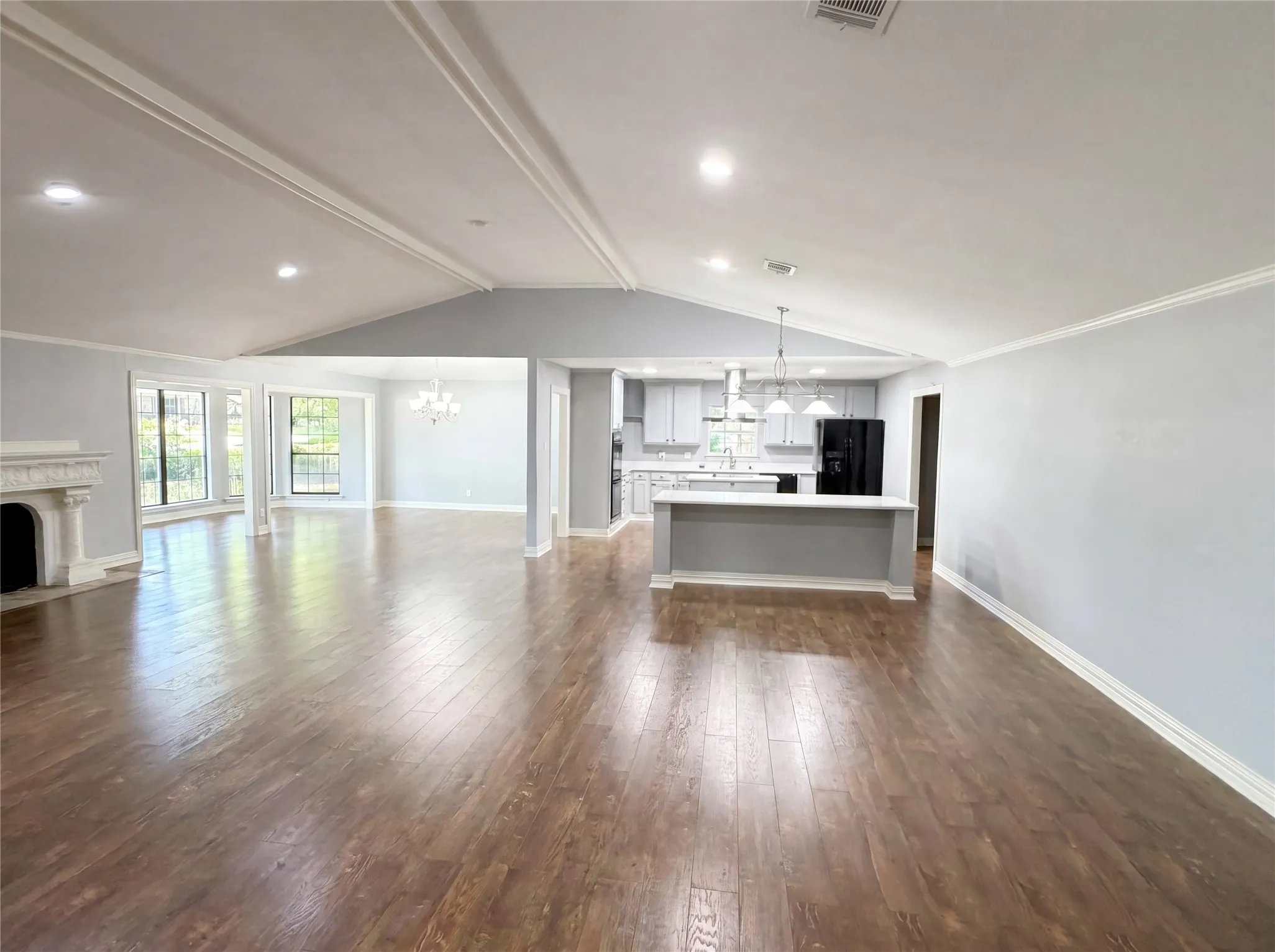 Single Family Residence For Sale in Dallas County , 11083 Erhard Drive, Dallas, Texas 75228, 4 Bedroom, 4 Bathroom, 2 Garage spaces, 4,395 Sqft, built in 1955, mls#21267825, Real Estate Agent in Dallas, Homes For Sale in Dallas county, Homes For Sale in Dallas, Realtor in Dallas Texas, Real Estate Brokerage Independent Realty Texas, Luminita Cordes Realtor