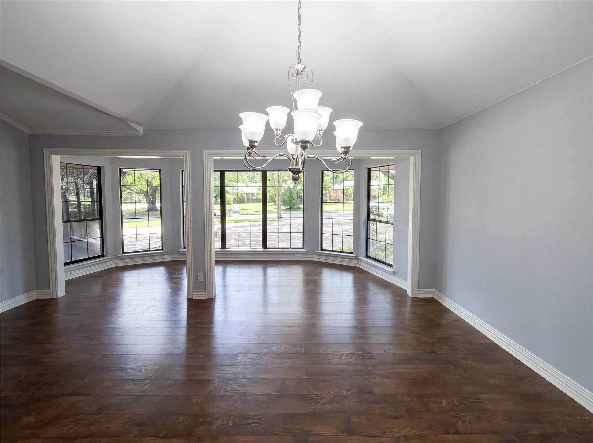 Single Family Residence For Sale in Dallas County , 11083 Erhard Drive, Dallas, Texas 75228, 4 Bedroom, 4 Bathroom, 2 Garage spaces, 4,395 Sqft, built in 1955, mls#21267825, Real Estate Agent in Dallas, Homes For Sale in Dallas county, Homes For Sale in Dallas, Realtor in Dallas Texas, Real Estate Brokerage Independent Realty Texas, Luminita Cordes Realtor