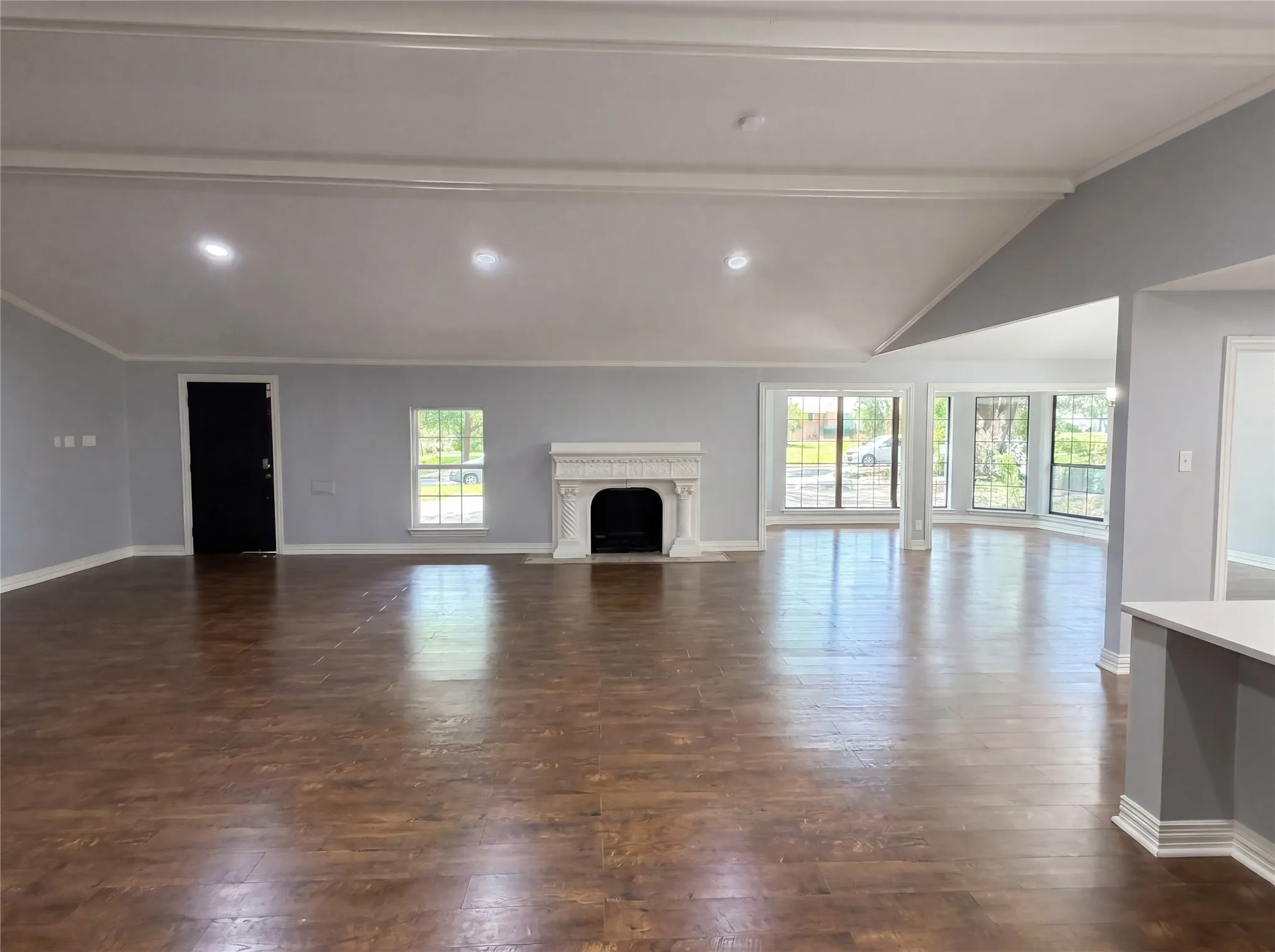 Single Family Residence For Sale in Dallas County , 11083 Erhard Drive, Dallas, Texas 75228, 4 Bedroom, 4 Bathroom, 2 Garage spaces, 4,395 Sqft, built in 1955, mls#21267825, Real Estate Agent in Dallas, Homes For Sale in Dallas county, Homes For Sale in Dallas, Realtor in Dallas Texas, Real Estate Brokerage Independent Realty Texas, Luminita Cordes Realtor