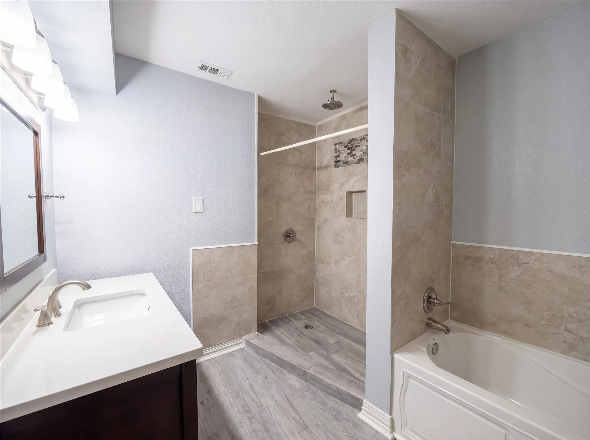 Single Family Residence For Sale in Dallas County , 11083 Erhard Drive, Dallas, Texas 75228, 4 Bedroom, 4 Bathroom, 2 Garage spaces, 4,395 Sqft, built in 1955, mls#21267825, Real Estate Agent in Dallas, Homes For Sale in Dallas county, Homes For Sale in Dallas, Realtor in Dallas Texas, Real Estate Brokerage Independent Realty Texas, Luminita Cordes Realtor
