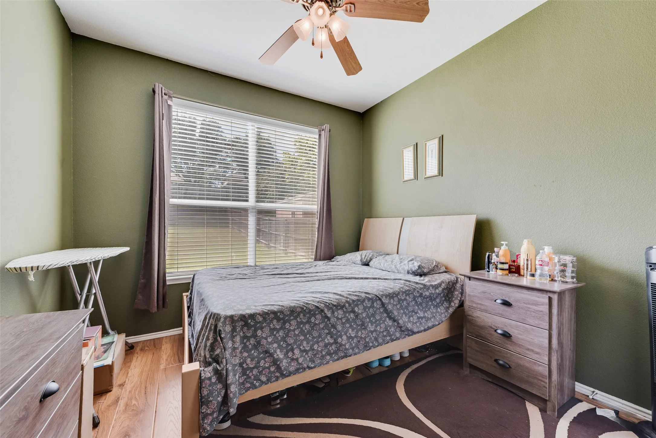 Single Family Residence For Sale in Rockwall County , 461 Sonoma Drive, Rockwall, Texas 75087, 5 Bedrooms, 3 Bathrooms, 2 Garage spaces, 3,070 Sqft, built in 2004, Price $415,000, mls#21266175, Real Estate Agent in Rockwall, Homes For Sale in Rockwall county, Homes For Sale in Rockwall, Realtor in Rockwall Texas, Real Estate Brokerage Independent Realty Texas, Luminita Cordes Realtor