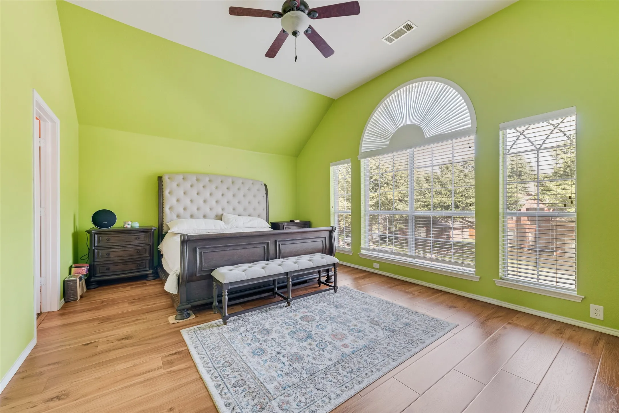Single Family Residence For Sale in Rockwall County , 461 Sonoma Drive, Rockwall, Texas 75087, 5 Bedrooms, 3 Bathrooms, 2 Garage spaces, 3,070 Sqft, built in 2004, Price $415,000, mls#21266175, Real Estate Agent in Rockwall, Homes For Sale in Rockwall county, Homes For Sale in Rockwall, Realtor in Rockwall Texas, Real Estate Brokerage Independent Realty Texas, Luminita Cordes Realtor