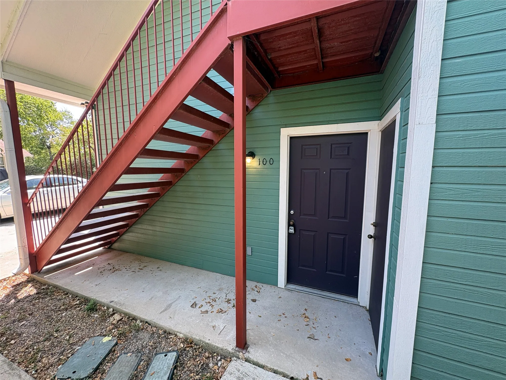 Apartment For Rent in Denton County , 219 Bryan Street 100, Denton, Texas 76201, 1 Bedroom, 1 Bathroom, Garage spaces, 540 Sqft, built in 2000, mls#21268059, Real Estate Agent in Denton, Homes For Rent in Denton county, Homes For Rent in Denton, Realtor in Denton Texas, Real Estate Brokerage Independent Realty Texas, Luminita Cordes Realtor