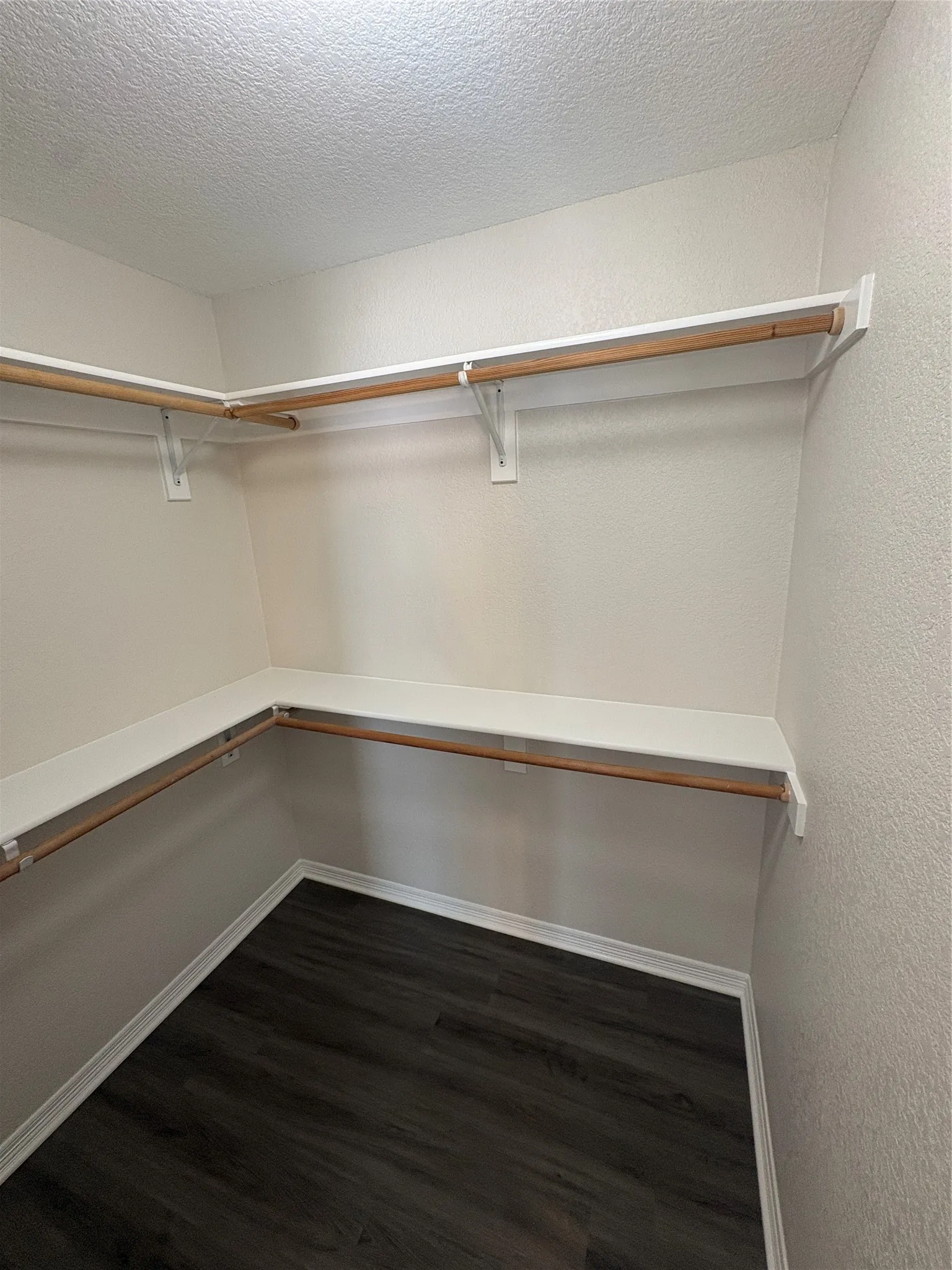 Apartment For Rent in Denton County , 219 Bryan Street 100, Denton, Texas 76201, 1 Bedroom, 1 Bathroom, Garage spaces, 540 Sqft, built in 2000, mls#21268059, Real Estate Agent in Denton, Homes For Rent in Denton county, Homes For Rent in Denton, Realtor in Denton Texas, Real Estate Brokerage Independent Realty Texas, Luminita Cordes Realtor