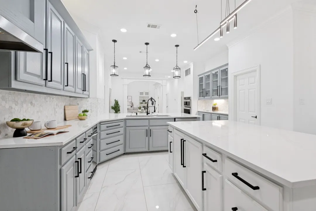 Single Family Residence For Sale in Denton County , 1813 Countryside, Carrollton, Texas 75007, 5 Bedroom, 7 Bathroom, 3 Garage spaces, 5,419 Sqft, built in 1999, mls#21254328, Real Estate Agent in Carrollton, Homes For Sale in Denton county, Homes For Sale in Carrollton, Realtor in Carrollton Texas, Real Estate Brokerage Independent Realty Texas, Luminita Cordes Realtor