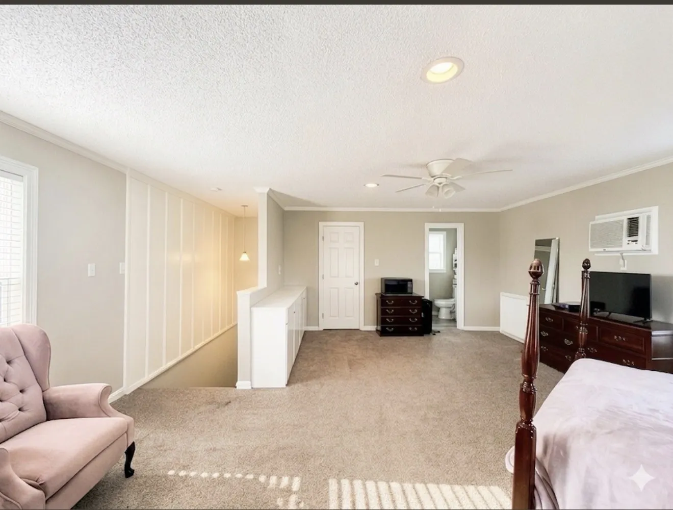 Single Family Residence For Sale in Tarrant County , 6408 Lake Vista Street, Lake Worth, Texas 76135, 4 Bedroom, 3 Bathroom, 2 Garage spaces, 1,973 Sqft, built in 1956, mls#21265937, Real Estate Agent in Lake Worth, Homes For Sale in Tarrant county, Homes For Sale in Lake Worth, Realtor in Lake Worth Texas, Real Estate Brokerage Independent Realty Texas, Luminita Cordes Realtor