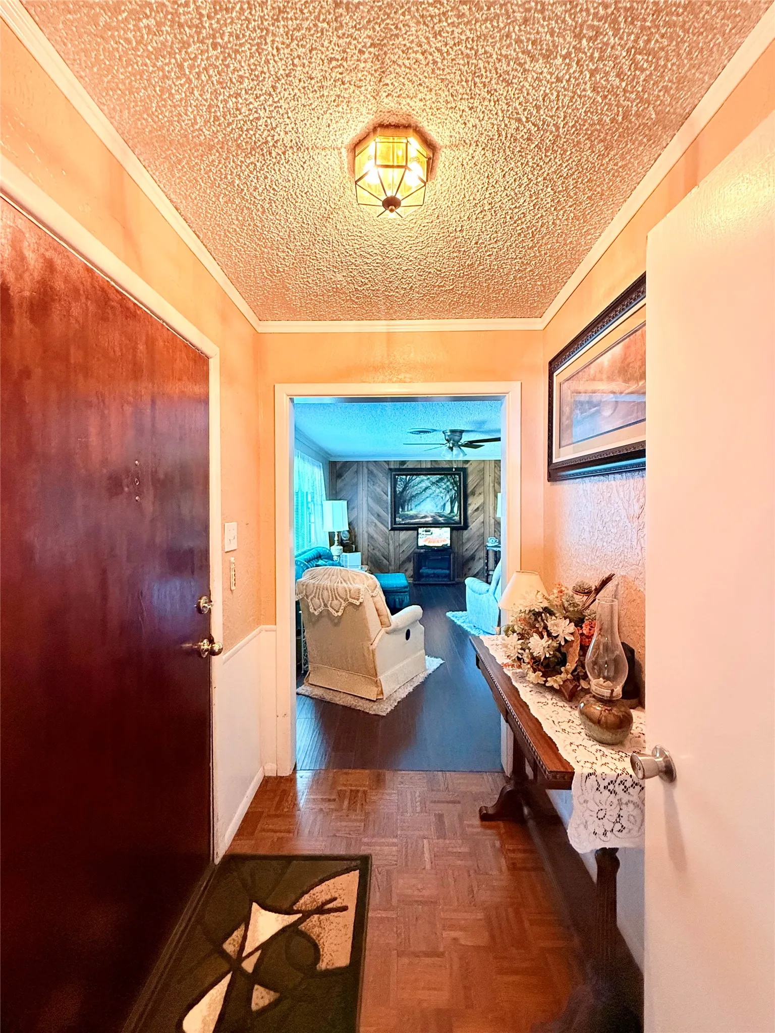 Single Family Residence For Sale in Tarrant County , 6408 Lake Vista Street, Lake Worth, Texas 76135, 4 Bedroom, 3 Bathroom, 2 Garage spaces, 1,973 Sqft, built in 1956, mls#21265937, Real Estate Agent in Lake Worth, Homes For Sale in Tarrant county, Homes For Sale in Lake Worth, Realtor in Lake Worth Texas, Real Estate Brokerage Independent Realty Texas, Luminita Cordes Realtor