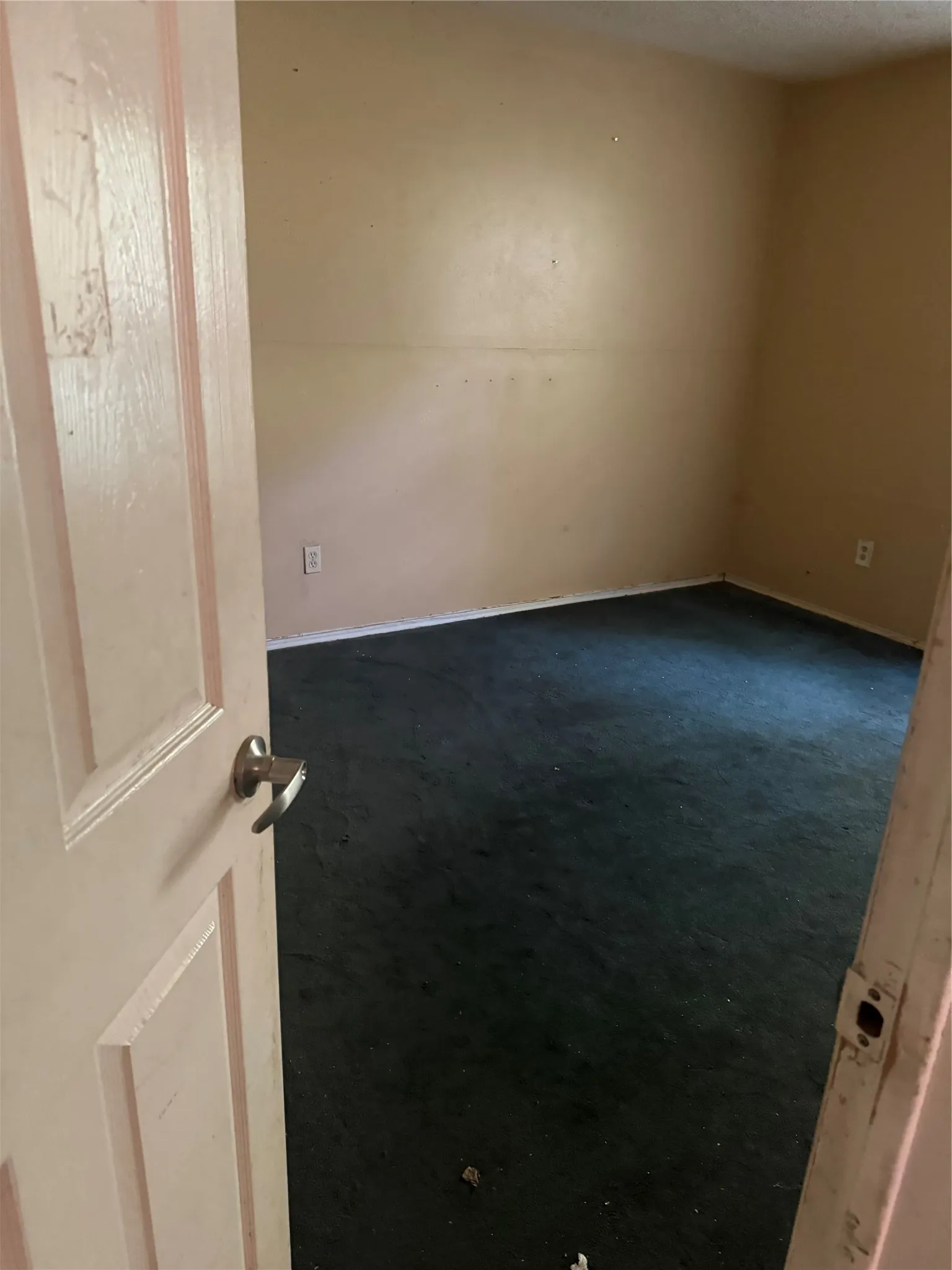 Single Family Residence For Sale in Denton County , 4621 Lake Park Drive, The Colony, Texas 75056, 5 Bedrooms, 3 Bathrooms, Garage spaces, 1,920 Sqft, built in 1966, Price $675,000, mls#21258752, Real Estate Agent in The Colony, Homes For Sale in Denton county, Homes For Sale in The Colony, Realtor in The Colony Texas, Real Estate Brokerage Independent Realty Texas, Luminita Cordes Realtor