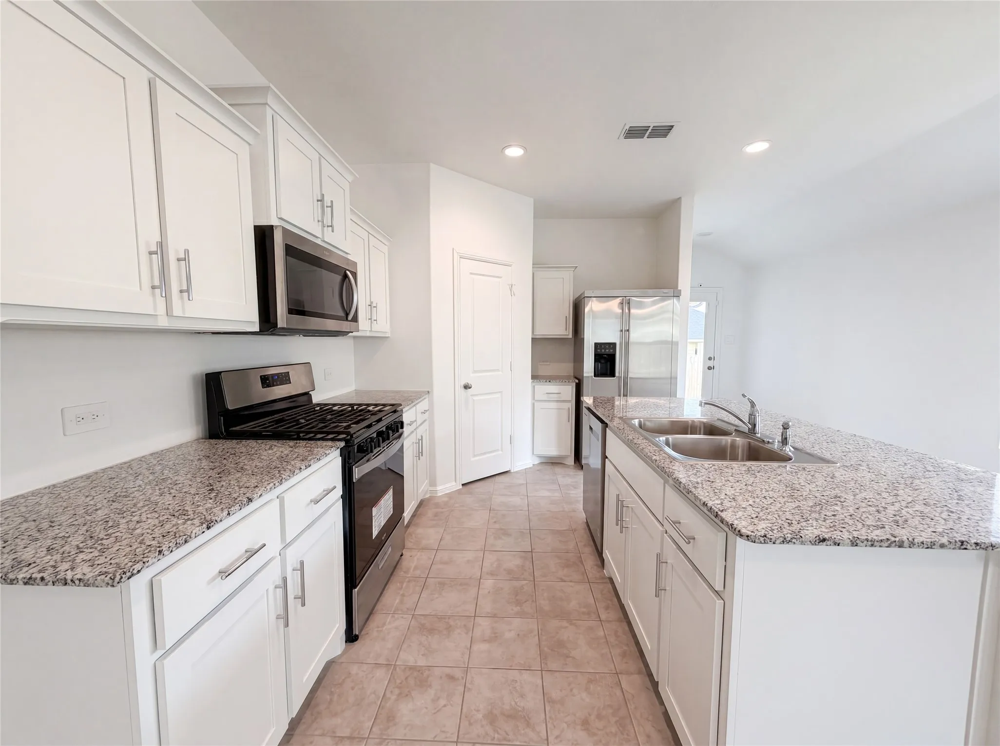 Single Family Residence For Sale in Hood County , 13592 Gunsmoke Lane, Cresson, Texas 76035, 3 Bedroom, 2 Bathroom, 2 Garage spaces, 1,643 Sqft, built in 2024, mls#21268103, Real Estate Agent in Cresson, Homes For Sale in Hood county, Homes For Sale in Cresson, Realtor in Cresson Texas, Real Estate Brokerage Independent Realty Texas, Luminita Cordes Realtor