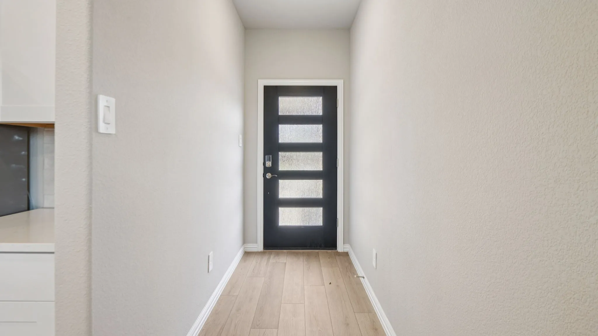  Photo is not of the actual home, but is an inspirational photo of builder’s model home and may depict options, furnishings, and/or decorator features that are not included.
