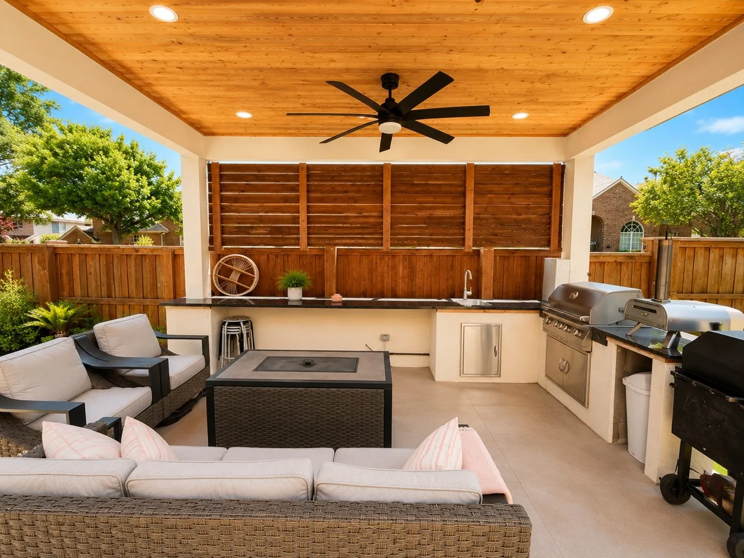 Covered patio featuring a wood-finish ceiling, recessed lighting, and a ceiling fan