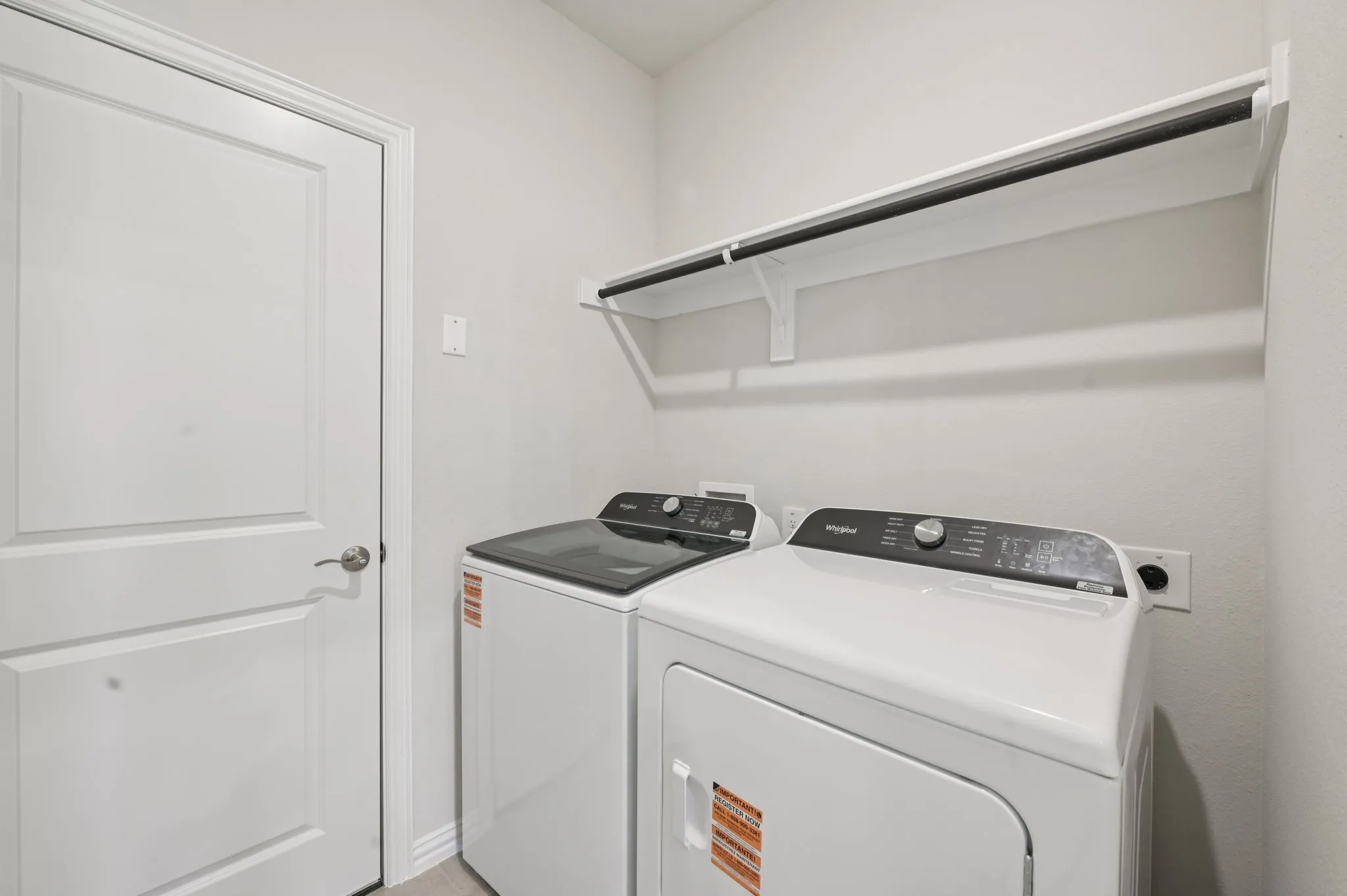  Photo is not of the actual home, but is an inspirational photo of builder’s model home and may depict options, furnishings, and/or decorator features that are not included.
