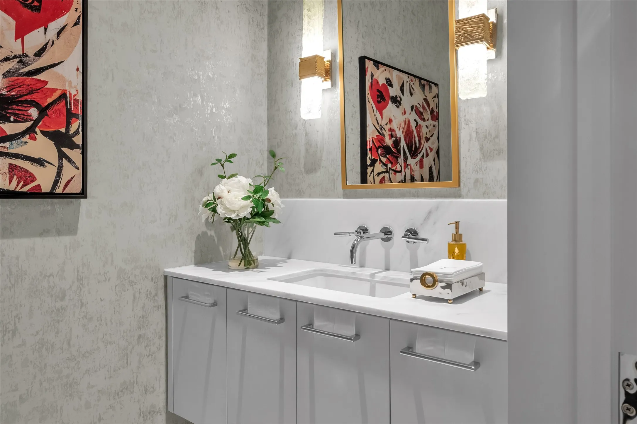 Condominium For Sale in Dallas County , 1747 Leonard Street 1402, Dallas, Texas 75201, 3 Bedrooms, 4 Bathrooms, 3 Garage spaces, 3,677 Sqft, built in 2017, Price $3,950,000, mls#21267787, Real Estate Agent in Dallas, Homes For Sale in Dallas county, Homes For Sale in Dallas, Realtor in Dallas Texas, Real Estate Brokerage Independent Realty Texas, Luminita Cordes Realtor