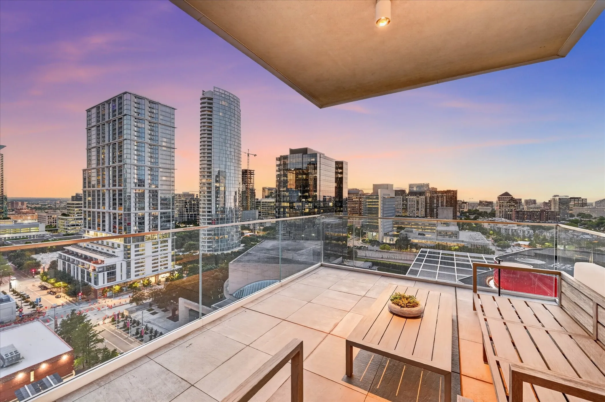 Condominium For Sale in Dallas County , 1747 Leonard Street 1402, Dallas, Texas 75201, 3 Bedrooms, 4 Bathrooms, 3 Garage spaces, 3,677 Sqft, built in 2017, Price $3,950,000, mls#21267787, Real Estate Agent in Dallas, Homes For Sale in Dallas county, Homes For Sale in Dallas, Realtor in Dallas Texas, Real Estate Brokerage Independent Realty Texas, Luminita Cordes Realtor
