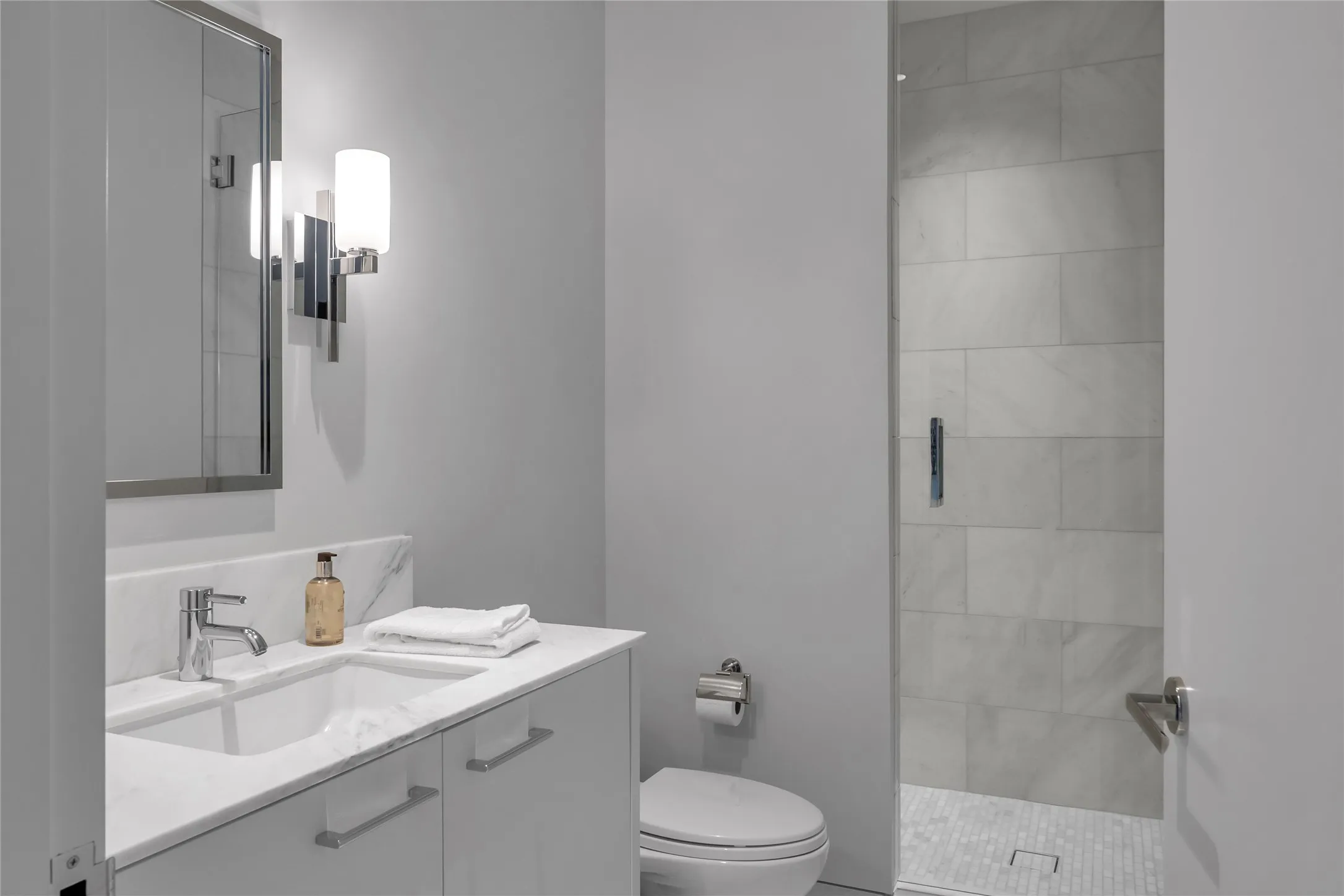 Condominium For Sale in Dallas County , 1747 Leonard Street 1402, Dallas, Texas 75201, 3 Bedrooms, 4 Bathrooms, 3 Garage spaces, 3,677 Sqft, built in 2017, Price $3,950,000, mls#21267787, Real Estate Agent in Dallas, Homes For Sale in Dallas county, Homes For Sale in Dallas, Realtor in Dallas Texas, Real Estate Brokerage Independent Realty Texas, Luminita Cordes Realtor