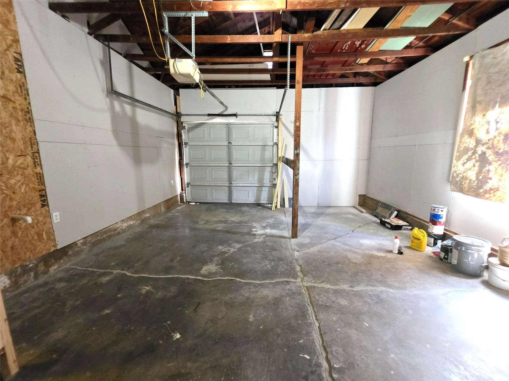 Single Family Residence For Sale in Brown County , 2406 Elizabeth Drive, Brownwood, Texas 76801, 3 Bedroom, 1 Bathroom, 1 Garage spaces, 1,148 Sqft, built in 0, mls#21267247, Real Estate Agent in Brownwood, Homes For Sale in Brown county, Homes For Sale in Brownwood, Realtor in Brownwood Texas, Real Estate Brokerage Independent Realty Texas, Luminita Cordes Realtor