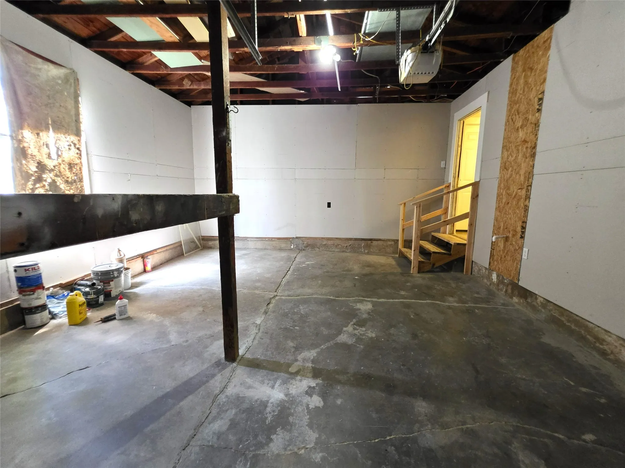 Single Family Residence For Sale in Brown County , 2406 Elizabeth Drive, Brownwood, Texas 76801, 3 Bedroom, 1 Bathroom, 1 Garage spaces, 1,148 Sqft, built in 0, mls#21267247, Real Estate Agent in Brownwood, Homes For Sale in Brown county, Homes For Sale in Brownwood, Realtor in Brownwood Texas, Real Estate Brokerage Independent Realty Texas, Luminita Cordes Realtor