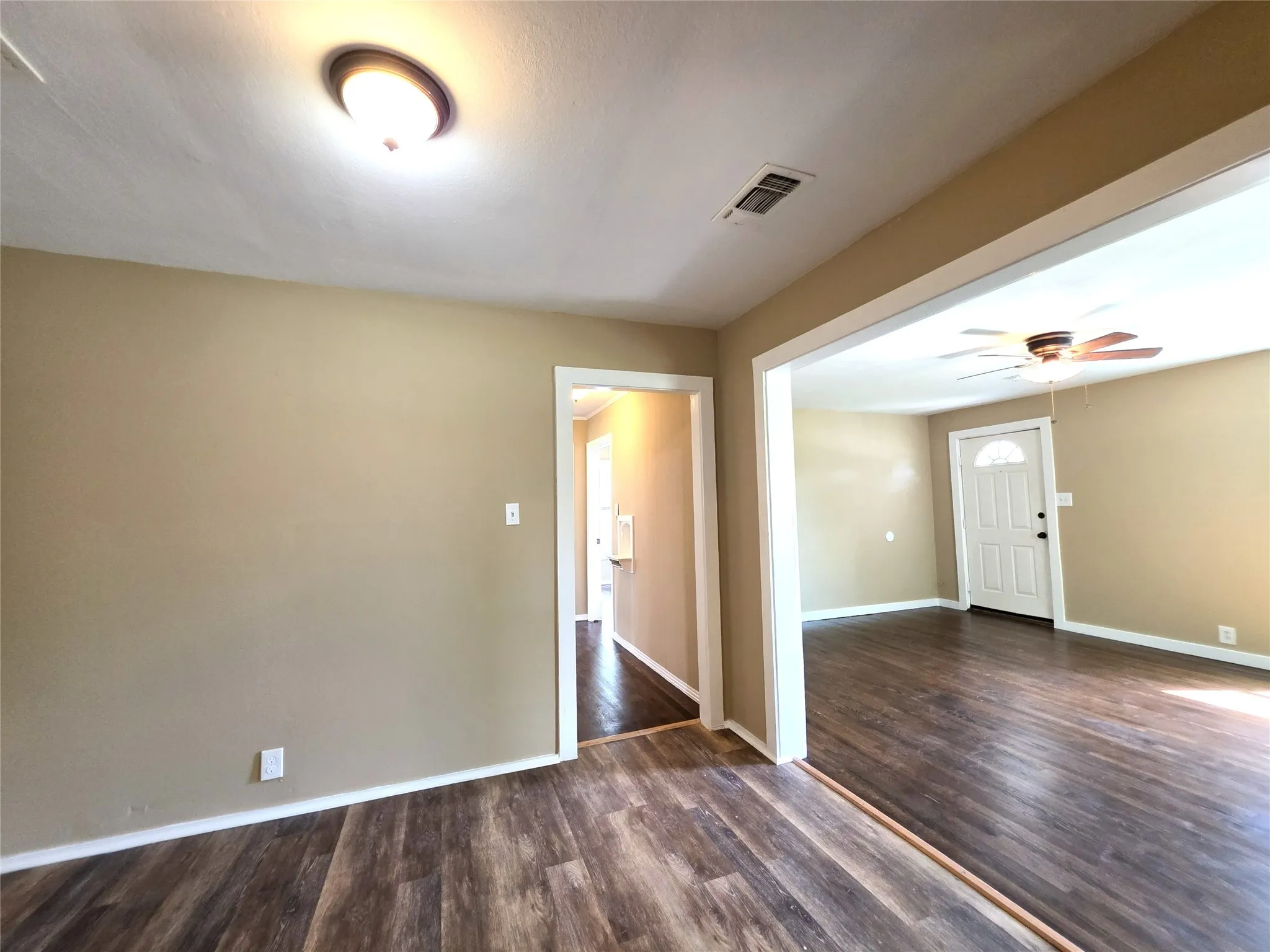 Single Family Residence For Sale in Brown County , 2406 Elizabeth Drive, Brownwood, Texas 76801, 3 Bedroom, 1 Bathroom, 1 Garage spaces, 1,148 Sqft, built in 0, mls#21267247, Real Estate Agent in Brownwood, Homes For Sale in Brown county, Homes For Sale in Brownwood, Realtor in Brownwood Texas, Real Estate Brokerage Independent Realty Texas, Luminita Cordes Realtor