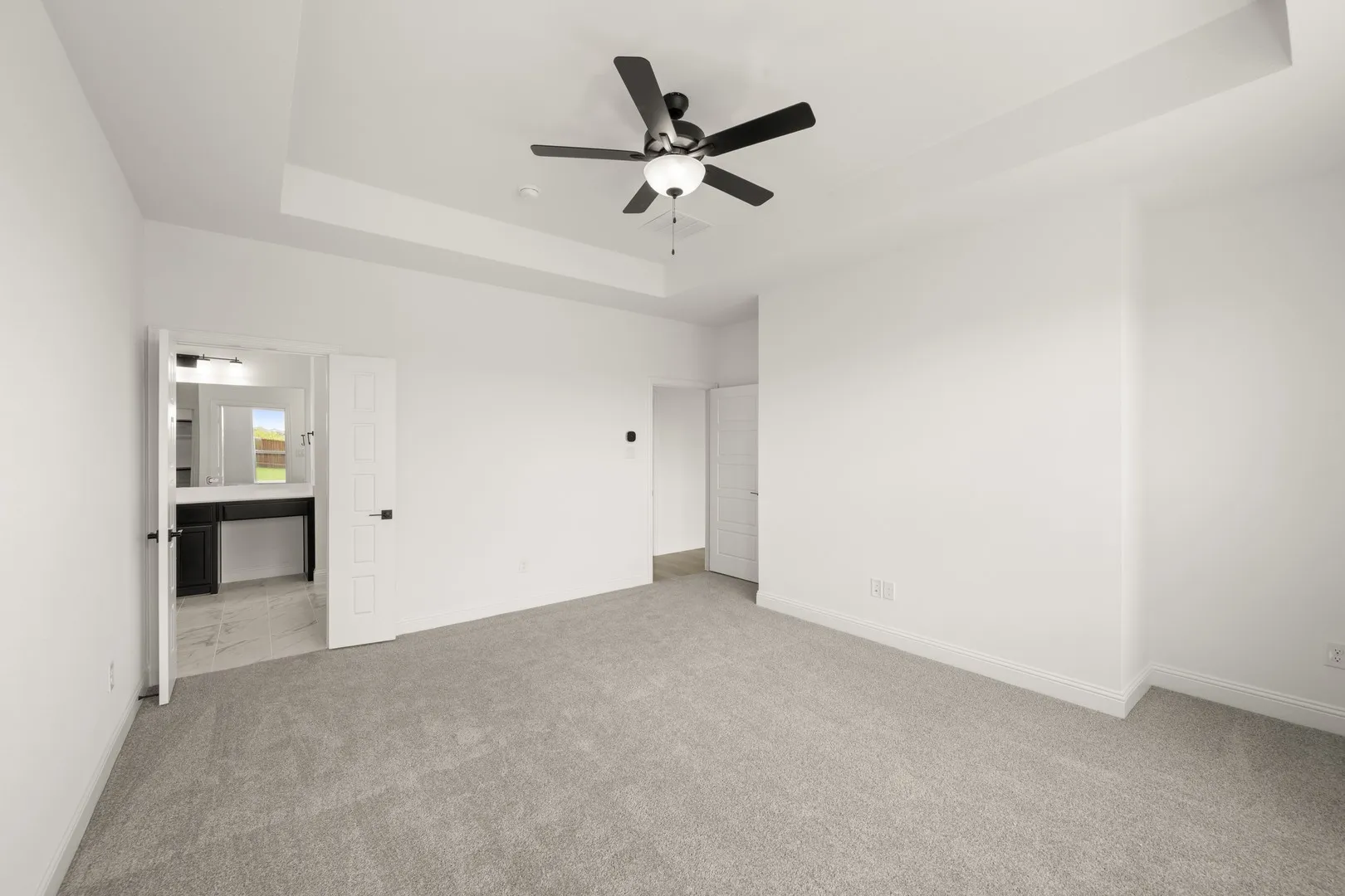 708 Auburn- Primary Suite-2