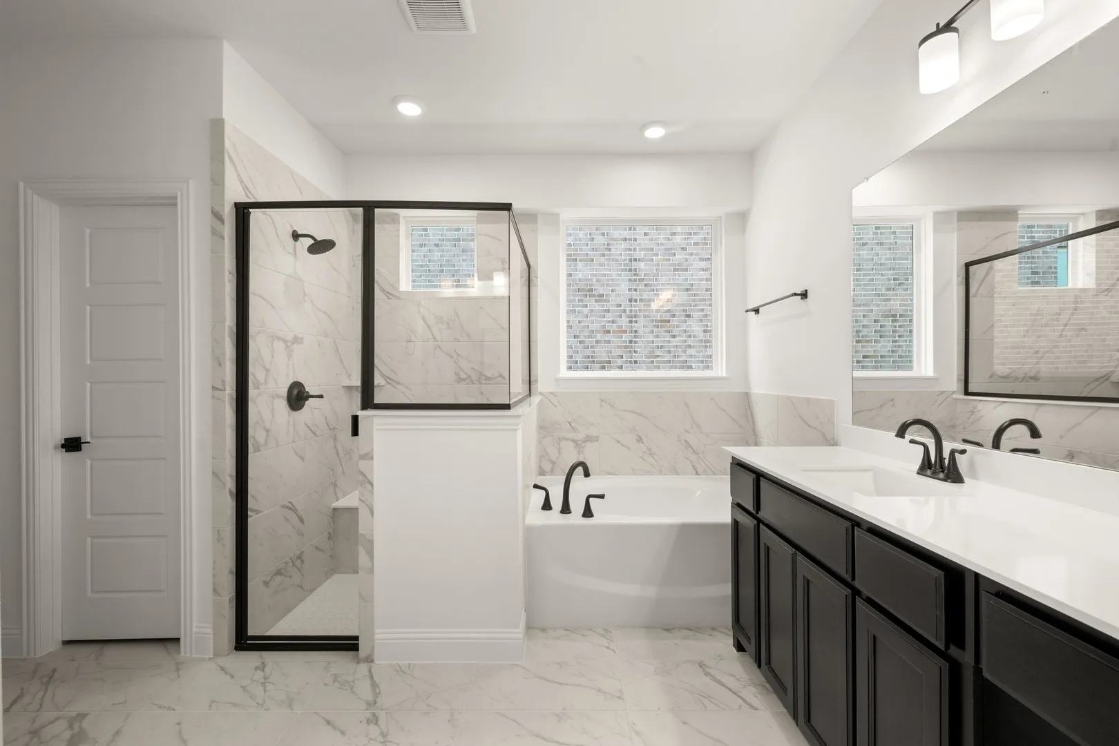 708 Auburn- Primary Suite-3