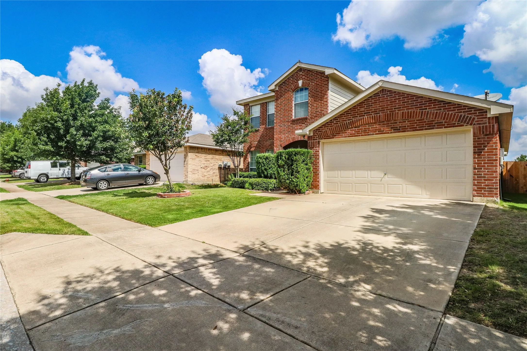 Single Family Residence For Rent in Tarrant County , 4313 Silverwood Trail, Fort Worth, Texas 76244, 4 Bedrooms, 2 Bathrooms, 2 Garage spaces, 2,362 Sqft, built in 2006, Price $2,300, mls#21268195, Real Estate Agent in Fort Worth, Homes For Rent in Tarrant county, Homes For Rent in Fort Worth, Realtor in Fort Worth Texas, Real Estate Brokerage Independent Realty Texas, Luminita Cordes Realtor