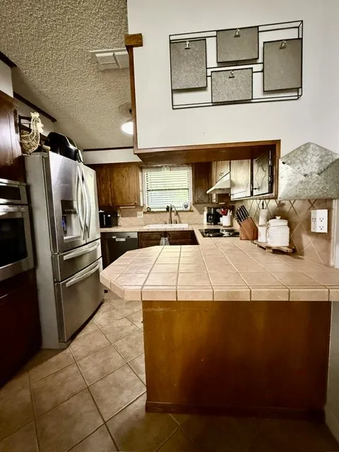 Single Family Residence For Sale in Erath County , 301 Bluebonnet Street, Stephenville, Texas 76401, 3 Bedroom, 2 Bathroom, 1 Garage spaces, 1,463 Sqft, built in 1983, mls#21268110, Real Estate Agent in Stephenville, Homes For Sale in Erath county, Homes For Sale in Stephenville, Realtor in Stephenville Texas, Real Estate Brokerage Independent Realty Texas, Luminita Cordes Realtor