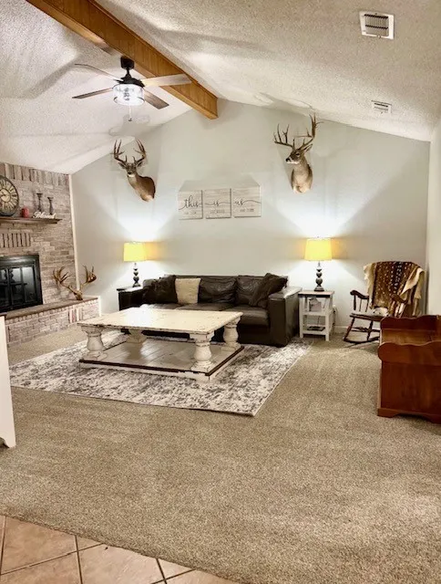 Single Family Residence For Sale in Erath County , 301 Bluebonnet Street, Stephenville, Texas 76401, 3 Bedroom, 2 Bathroom, 1 Garage spaces, 1,463 Sqft, built in 1983, mls#21268110, Real Estate Agent in Stephenville, Homes For Sale in Erath county, Homes For Sale in Stephenville, Realtor in Stephenville Texas, Real Estate Brokerage Independent Realty Texas, Luminita Cordes Realtor
