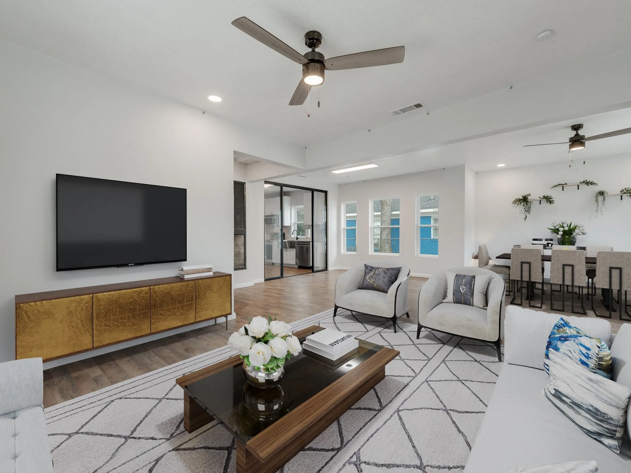 Single Family Residence For Rent in Dallas County , 403 S Marlborough Avenue, Dallas, Texas 75208, 3 Bedroom, 2 Bathroom, 2 Garage spaces, 1,514 Sqft, built in 1920, Price $2,550, mls#21268219, Real Estate Agent in Dallas, Homes For Rent in Dallas county, Homes For Rent in Dallas, Realtor in Dallas Texas, Real Estate Brokerage Independent Realty Texas, Luminita Cordes Realtor