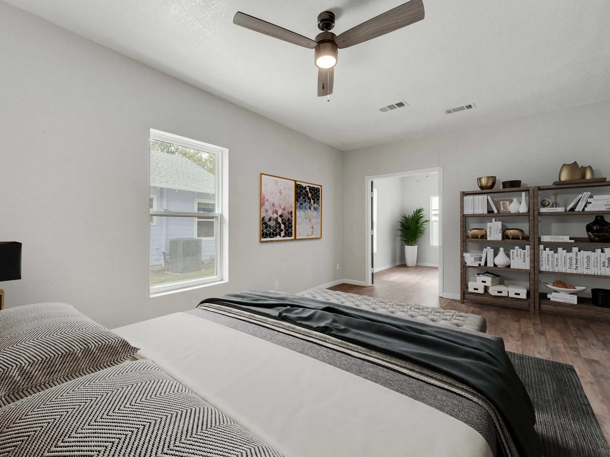 Single Family Residence For Rent in Dallas County , 403 S Marlborough Avenue, Dallas, Texas 75208, 3 Bedroom, 2 Bathroom, 2 Garage spaces, 1,514 Sqft, built in 1920, Price $2,550, mls#21268219, Real Estate Agent in Dallas, Homes For Rent in Dallas county, Homes For Rent in Dallas, Realtor in Dallas Texas, Real Estate Brokerage Independent Realty Texas, Luminita Cordes Realtor