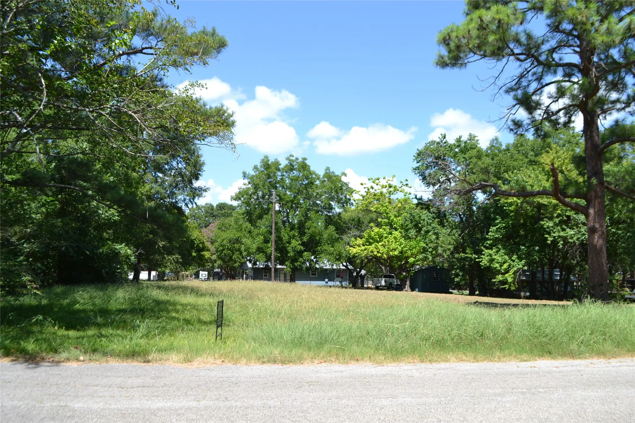 Unimproved Land For Sale in Rains County , Lot 331 Clower Court, East Tawakoni, Texas 75472, 0, 0, Garage spaces, 0 Sqft, built in 0, mls#21268225, Real Estate Agent in East Tawakoni, Homes For Sale in Rains county, Homes For Sale in East Tawakoni, Realtor in East Tawakoni Texas, Real Estate Brokerage Independent Realty Texas, Luminita Cordes Realtor