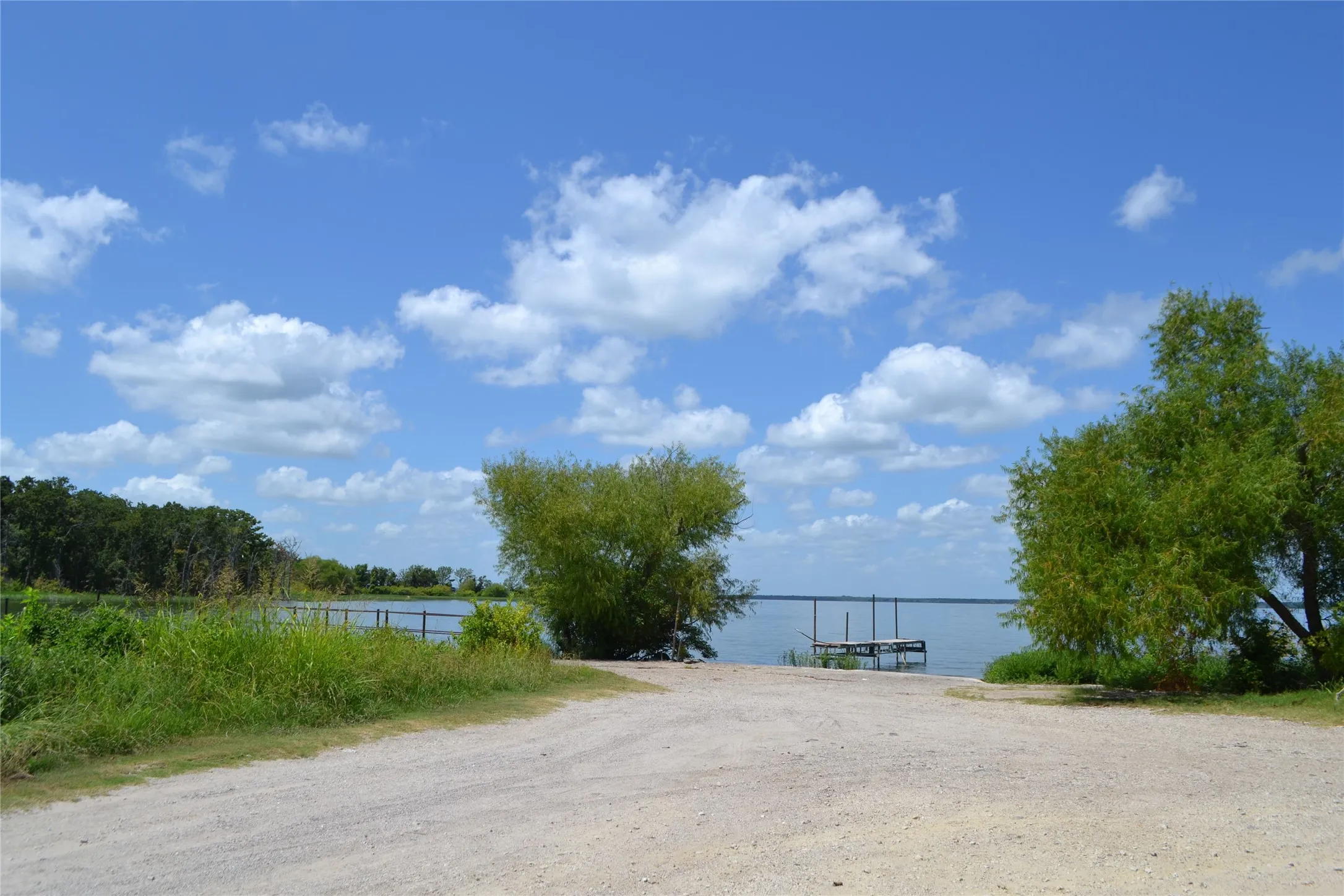 Unimproved Land For Sale in Rains County , Lot 331 Clower Court, East Tawakoni, Texas 75472, 0, 0, Garage spaces, 0 Sqft, built in 0, mls#21268225, Real Estate Agent in East Tawakoni, Homes For Sale in Rains county, Homes For Sale in East Tawakoni, Realtor in East Tawakoni Texas, Real Estate Brokerage Independent Realty Texas, Luminita Cordes Realtor