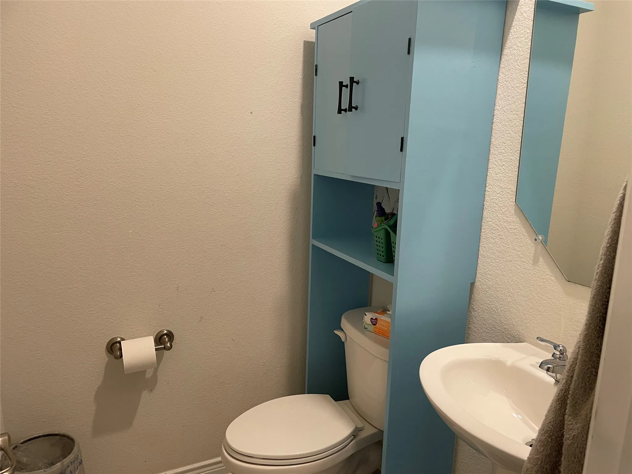 1/2 bath