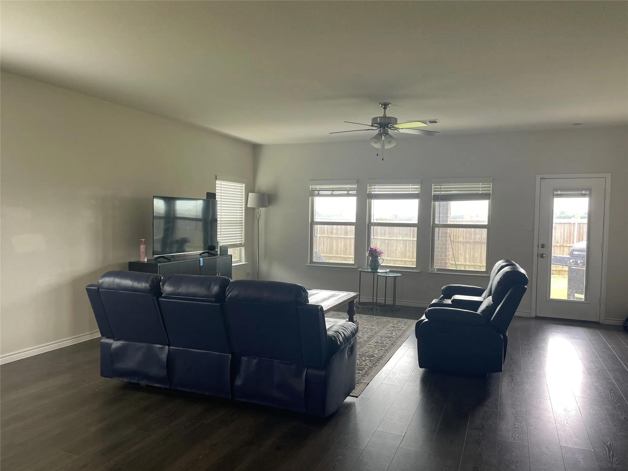 Single Family Residence For Rent in Rockwall County , 564 Declaration Way, Fate, Texas 75189, 4 Bedroom, 3 Bathroom, 2 Garage spaces, 2,670 Sqft, built in 2021, mls#21268258, Real Estate Agent in Fate, Homes For Rent in Rockwall county, Homes For Rent in Fate, Realtor in Fate Texas, Real Estate Brokerage Independent Realty Texas, Luminita Cordes Realtor